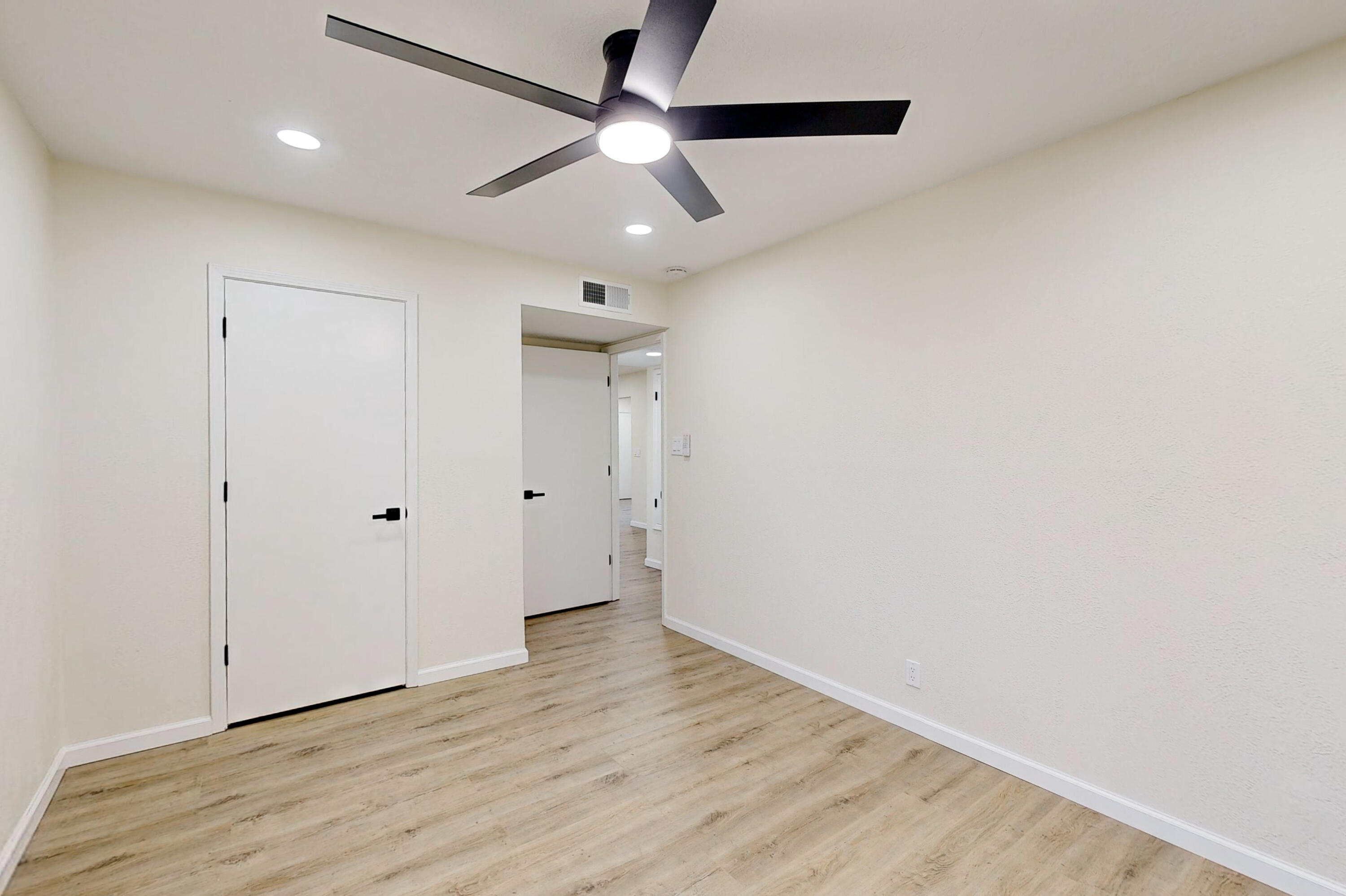 6020 PASTORCITO Drive NW