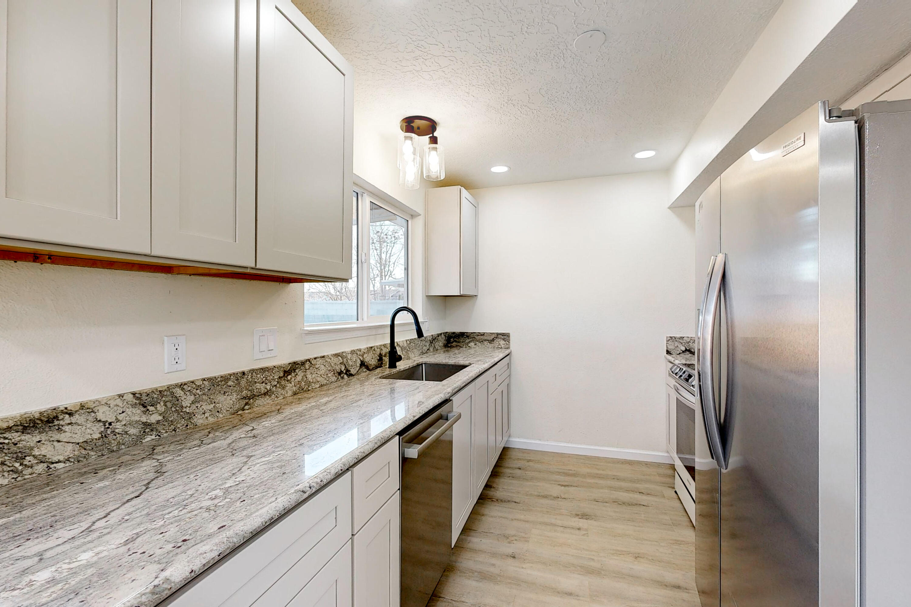 6020 PASTORCITO Drive NW