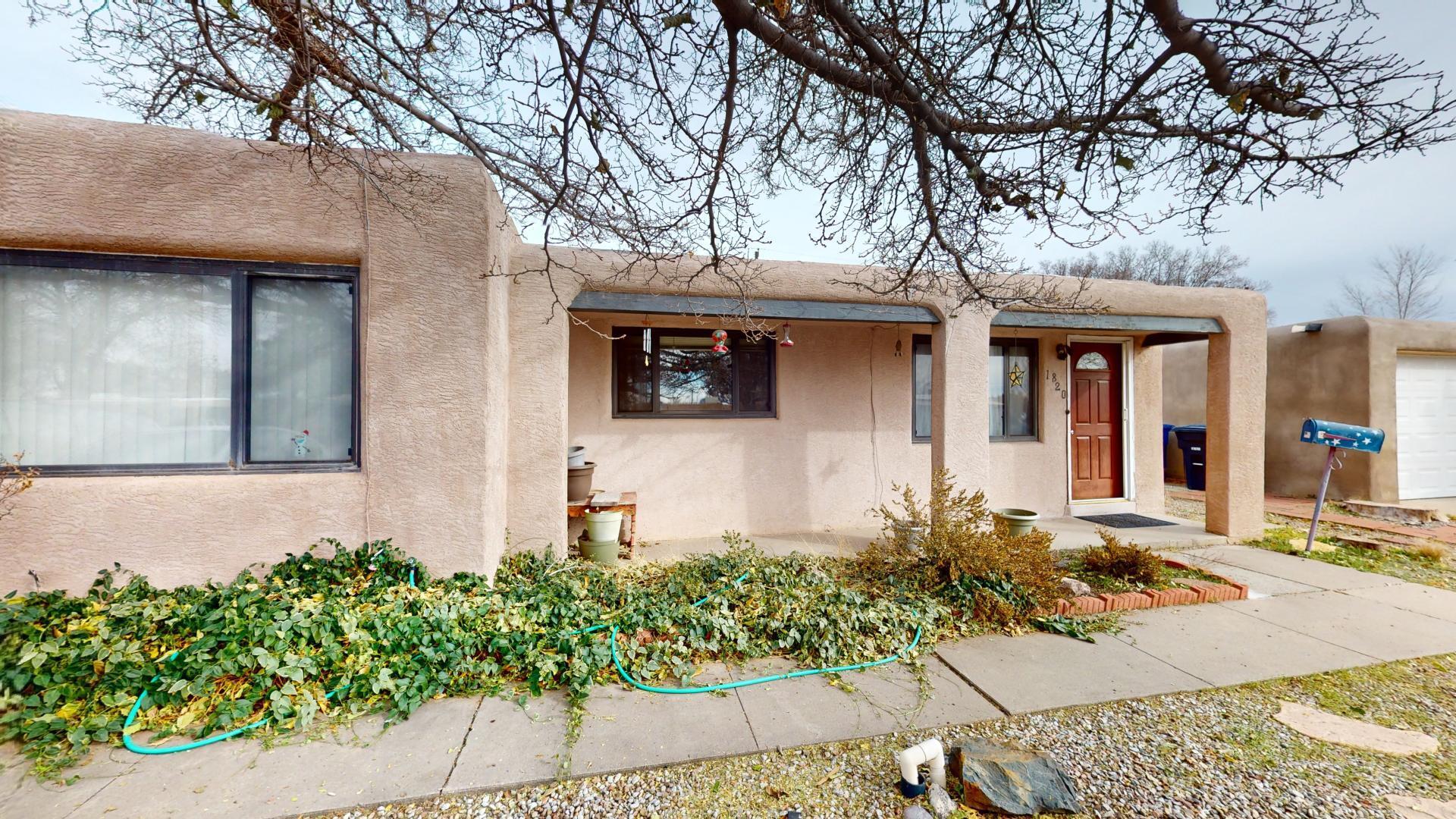 1820 LESTER Drive NE