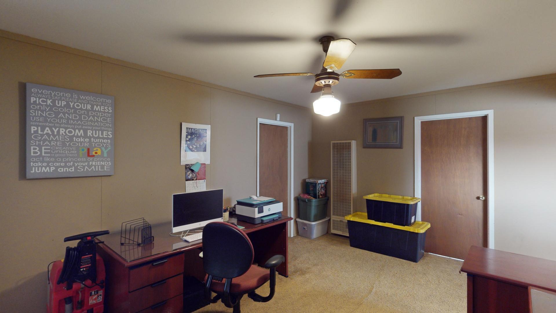 1820 LESTER Drive NE