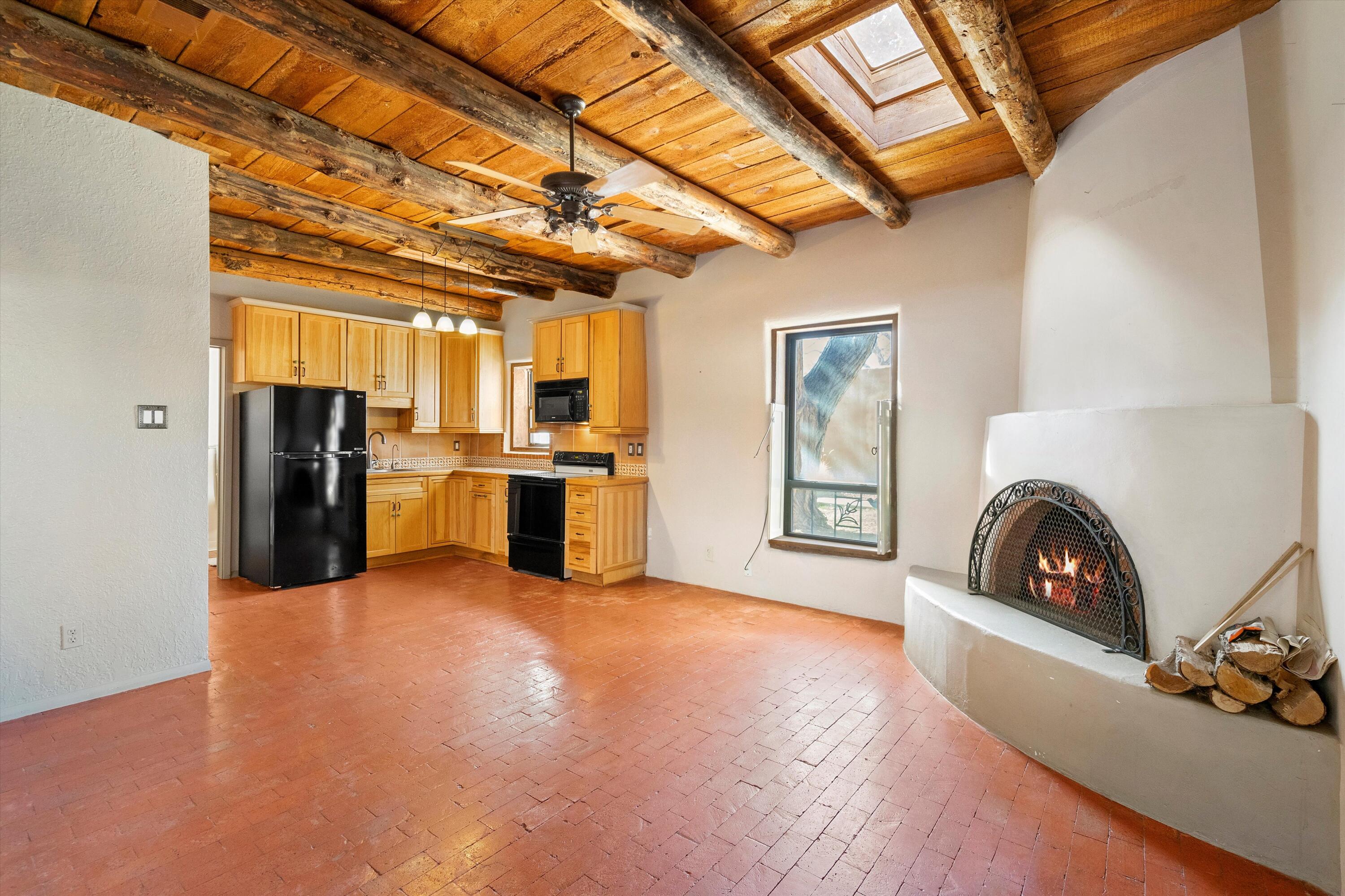 3939 Rio Grande Boulevard NW 80