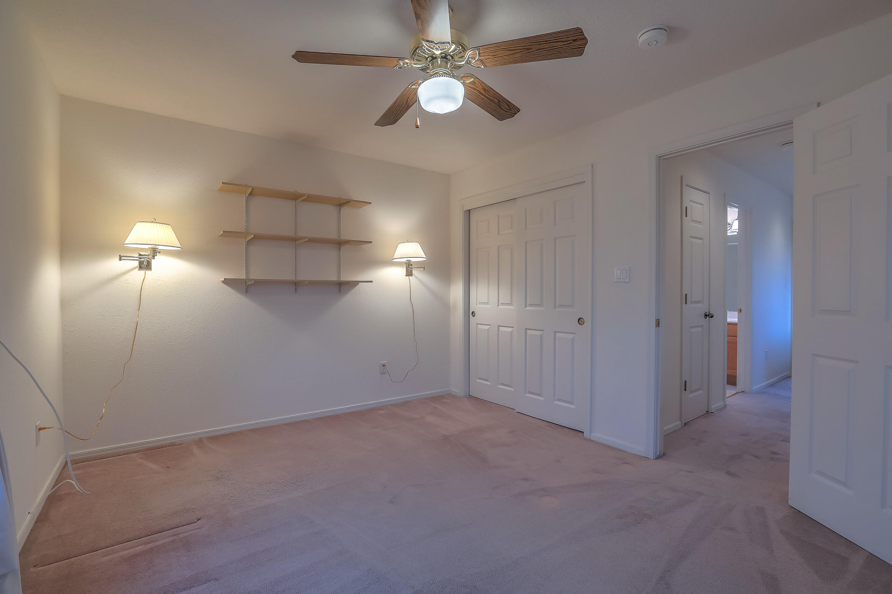 2106 NAVAJO WILLOW Drive NE