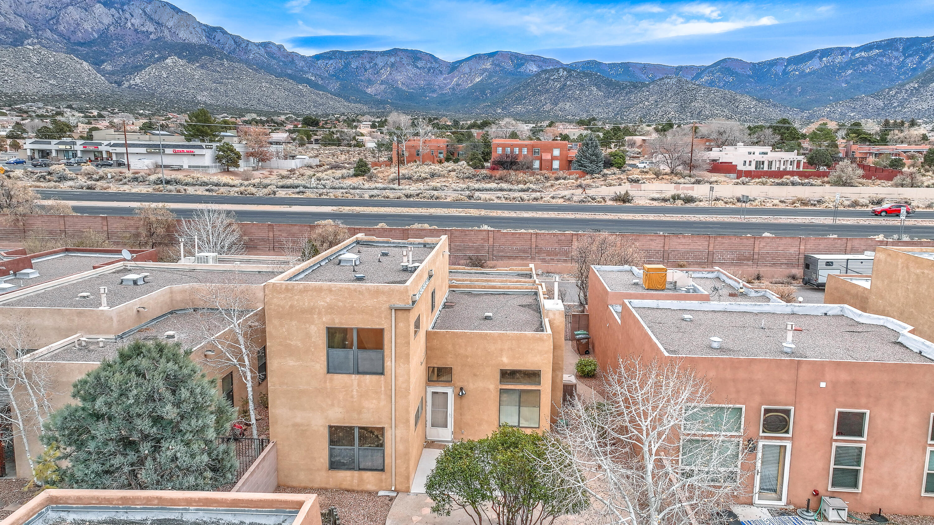 2106 NAVAJO WILLOW Drive NE