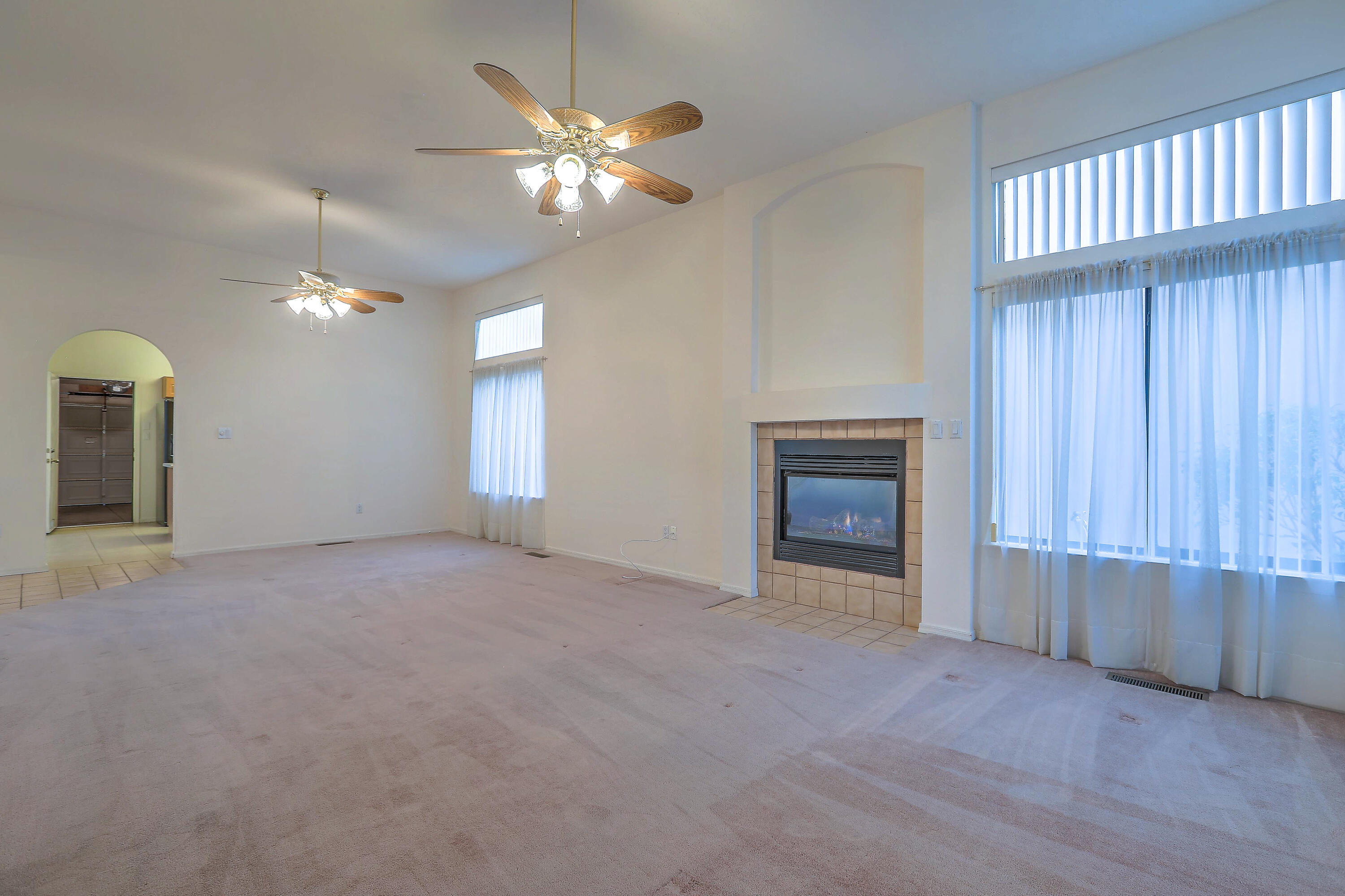 2106 NAVAJO WILLOW Drive NE