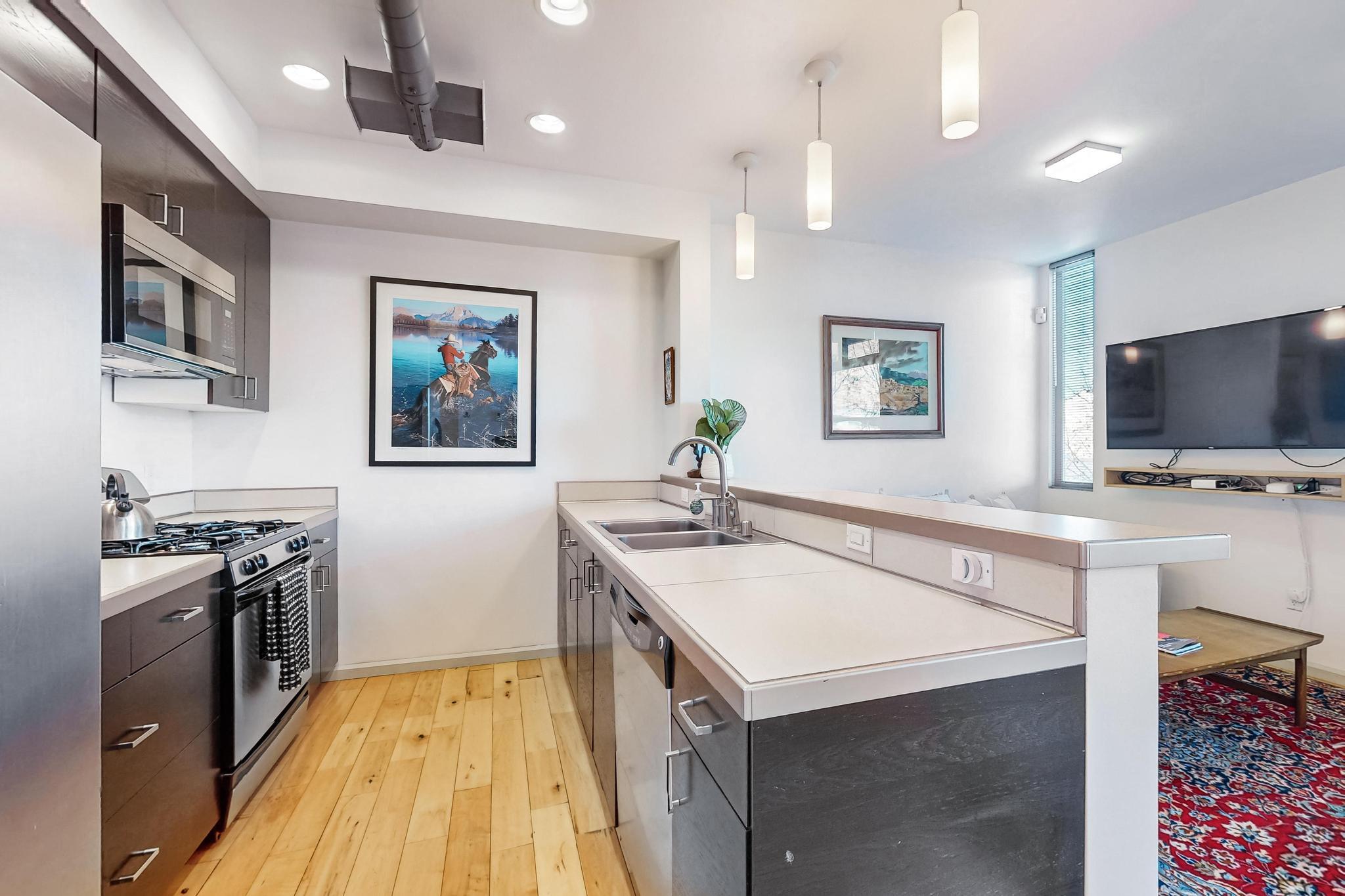 343 Platinum Street SW