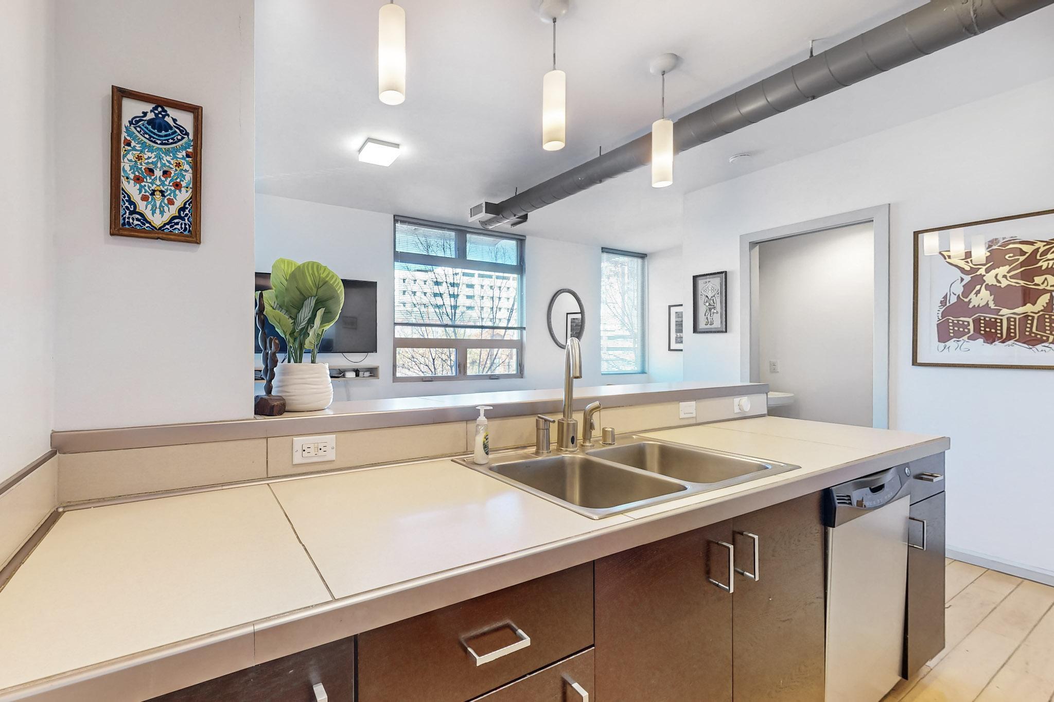 343 Platinum Street SW