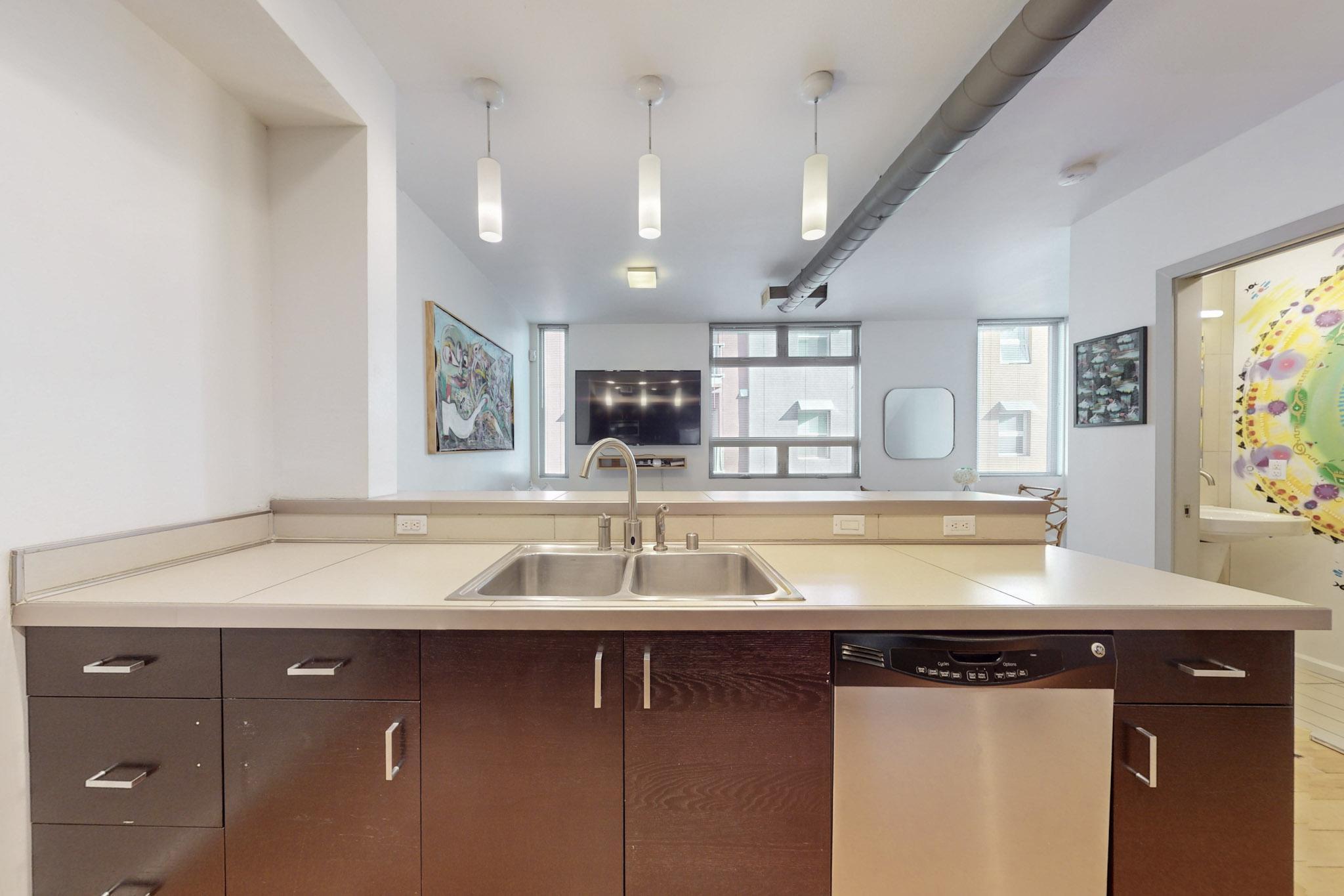 343 Platinum Street SW