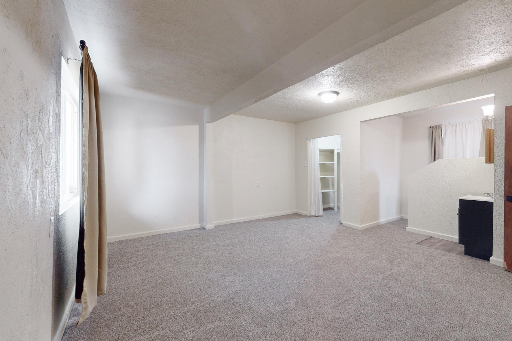 449 Atrisco Drive SW