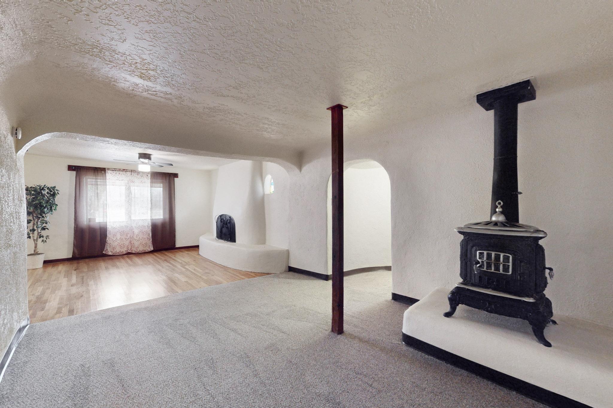 449 Atrisco Drive SW