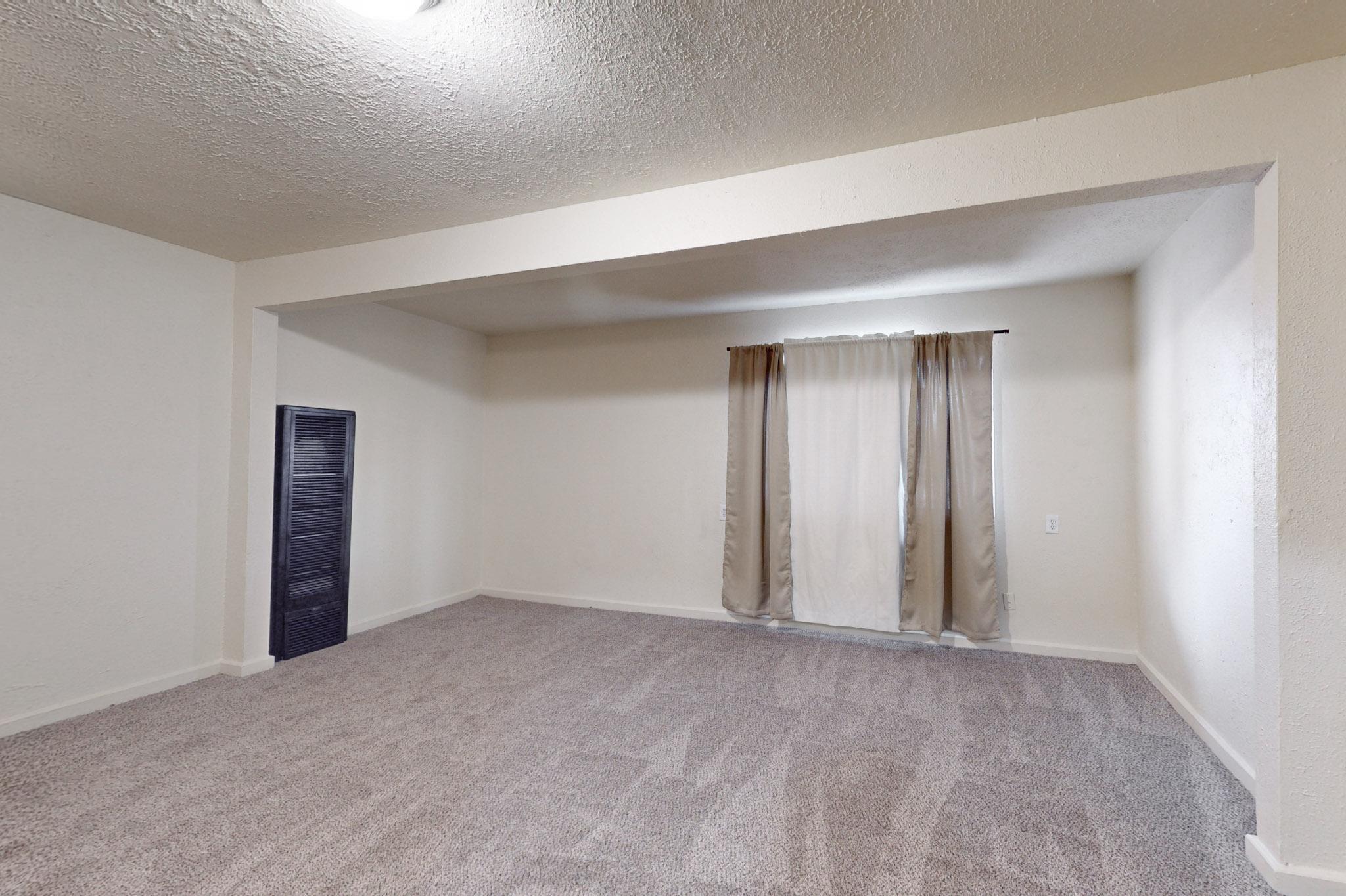 449 Atrisco Drive SW