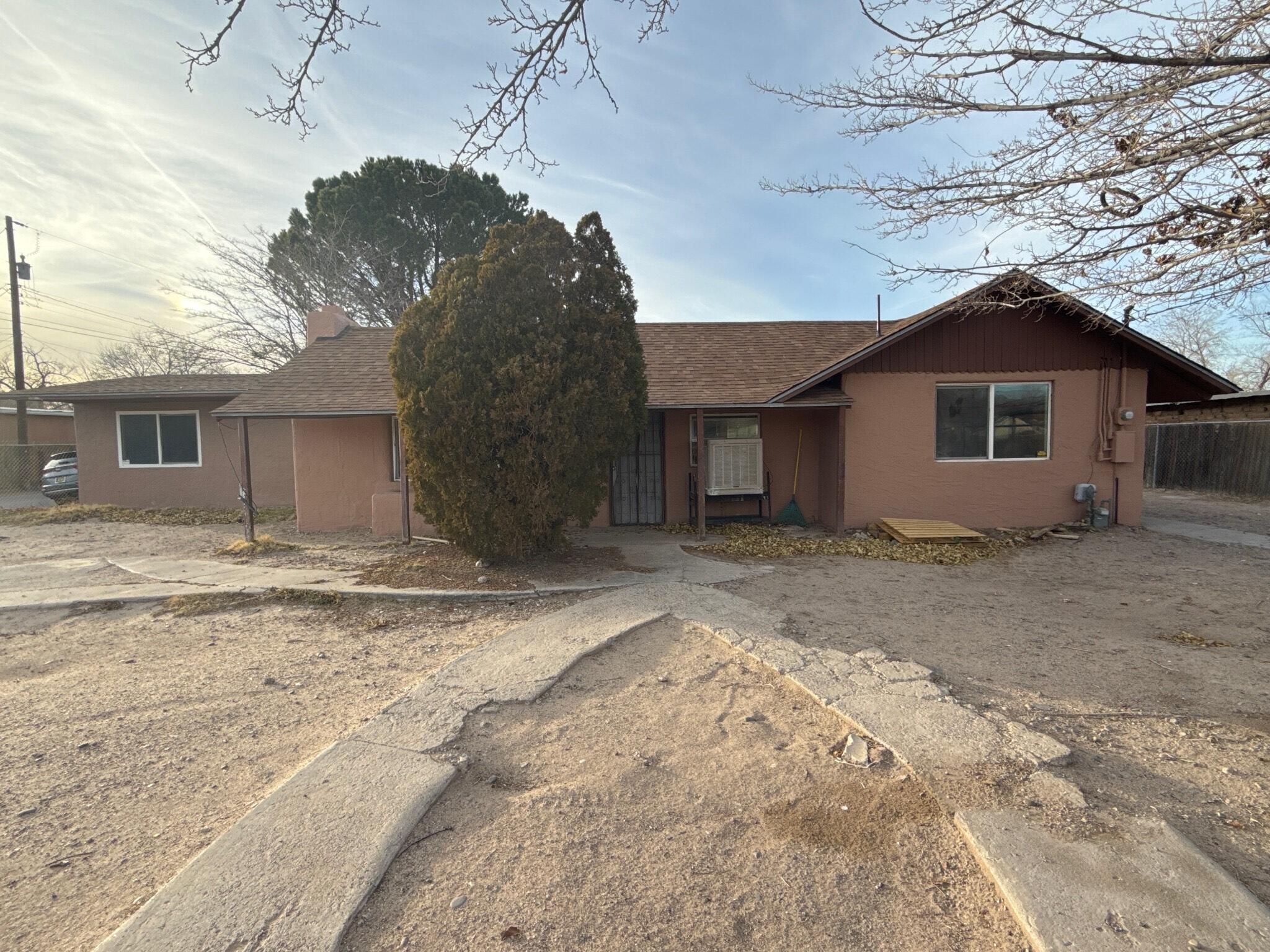 449 Atrisco Drive SW