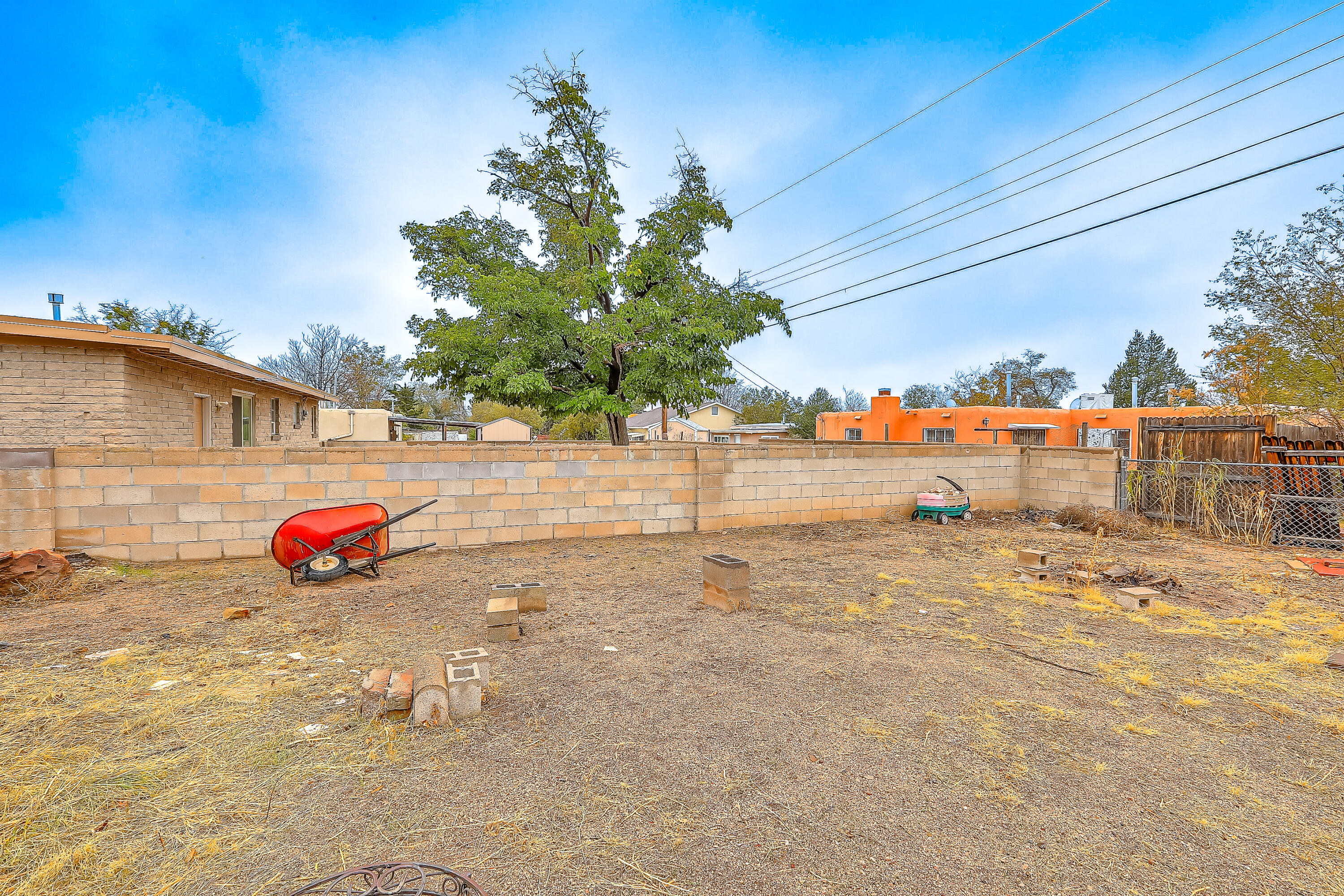 1201 BETTS Street NE