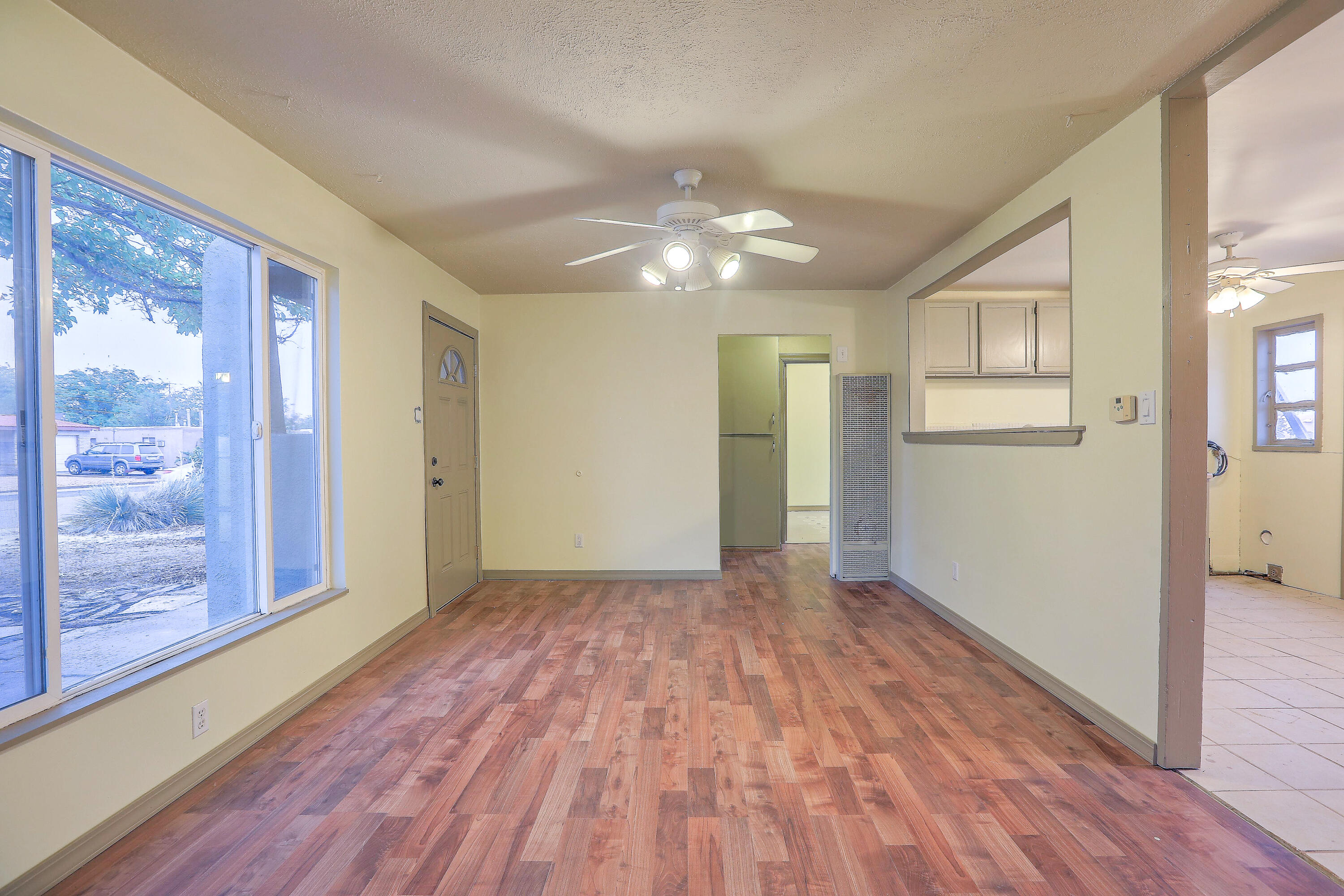 1201 BETTS Street NE