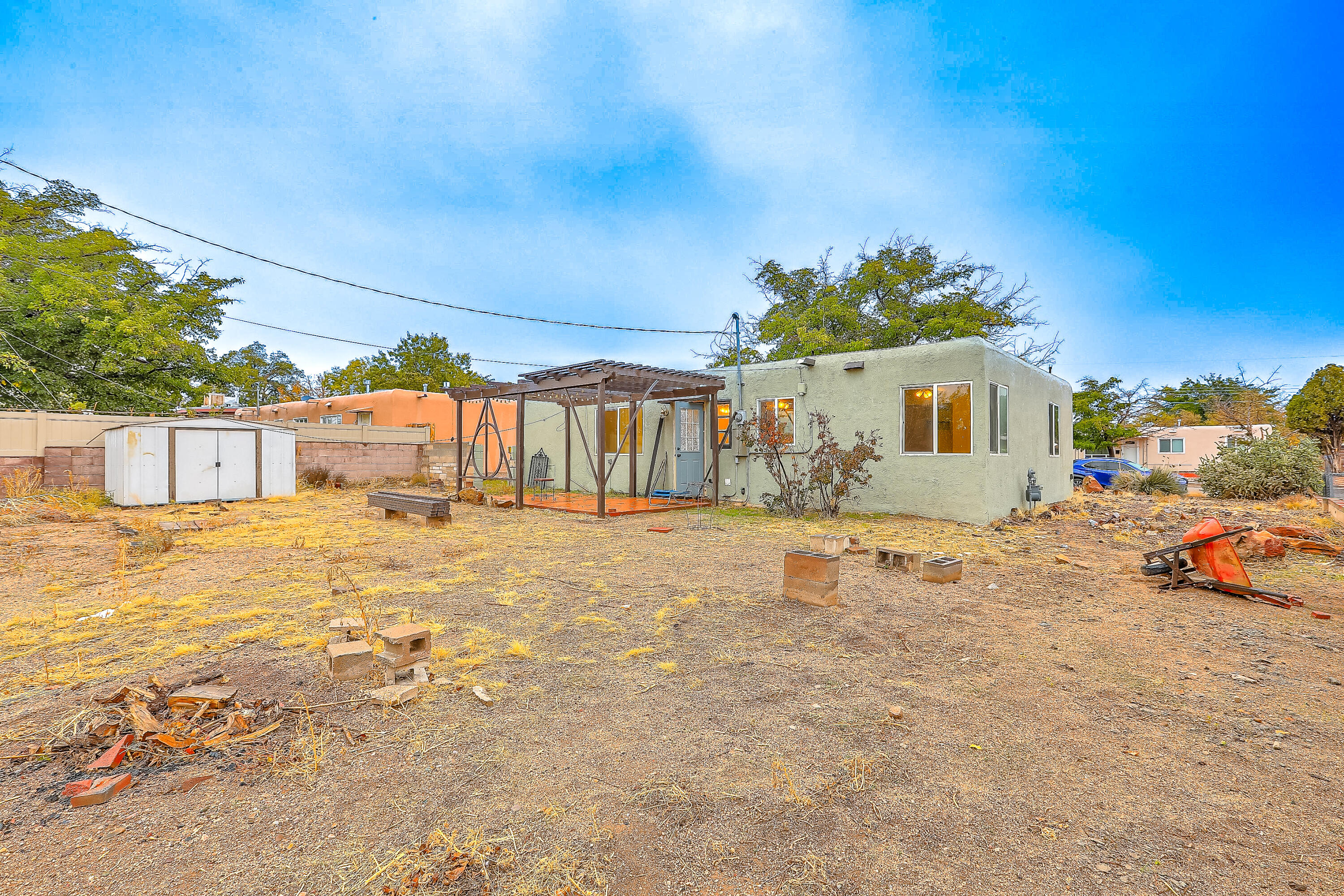 1201 BETTS Street NE