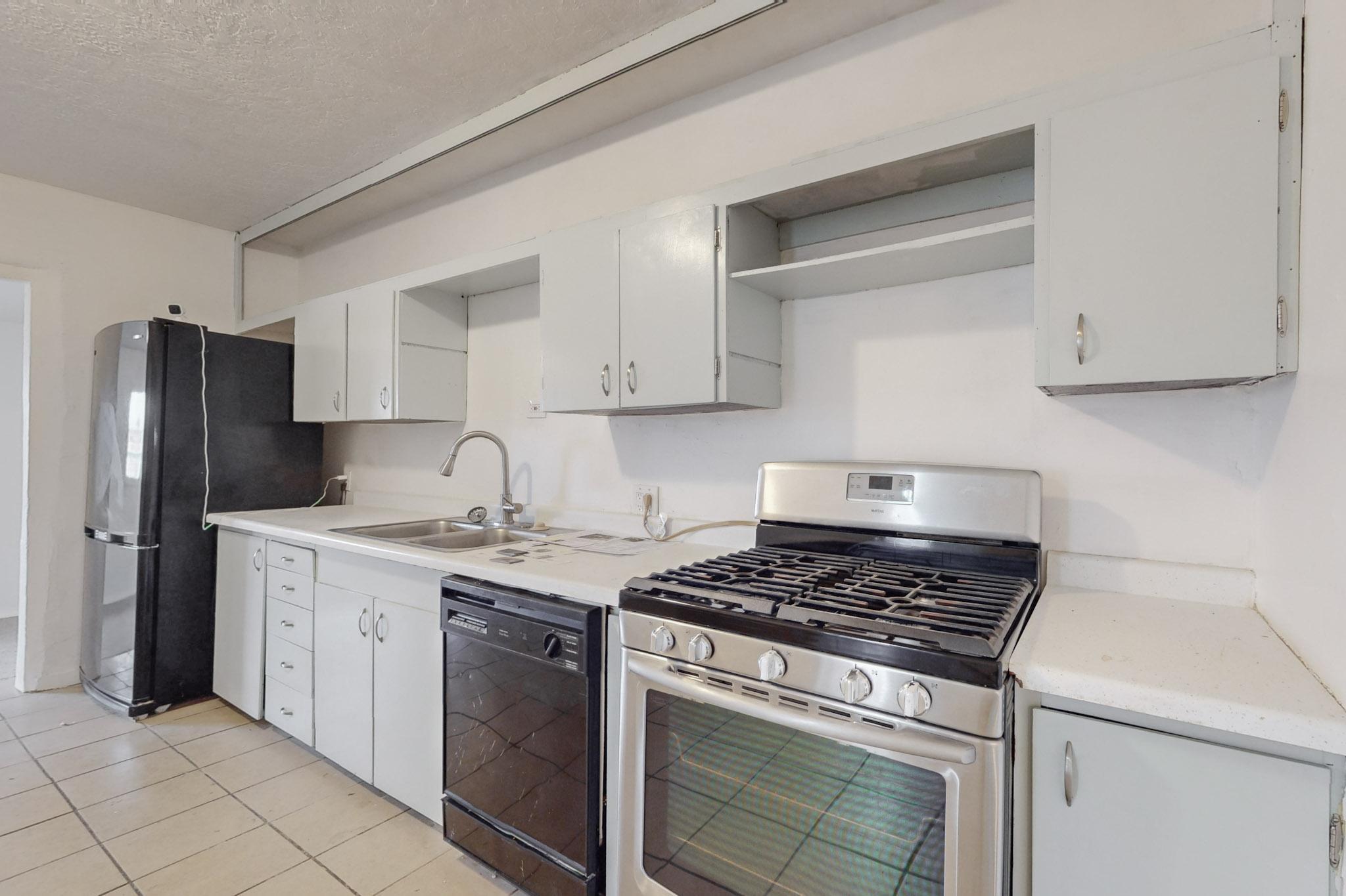 532 ARIZONA Street SE