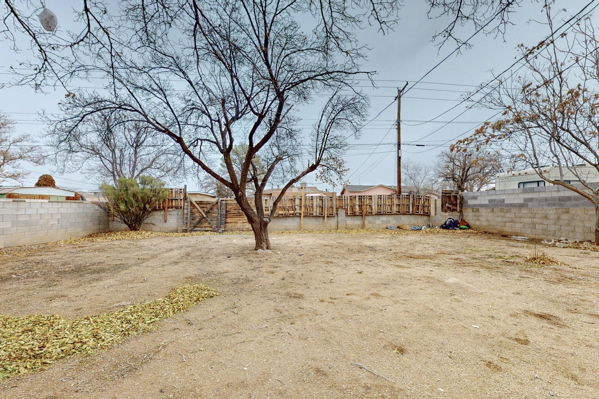 532 ARIZONA Street SE