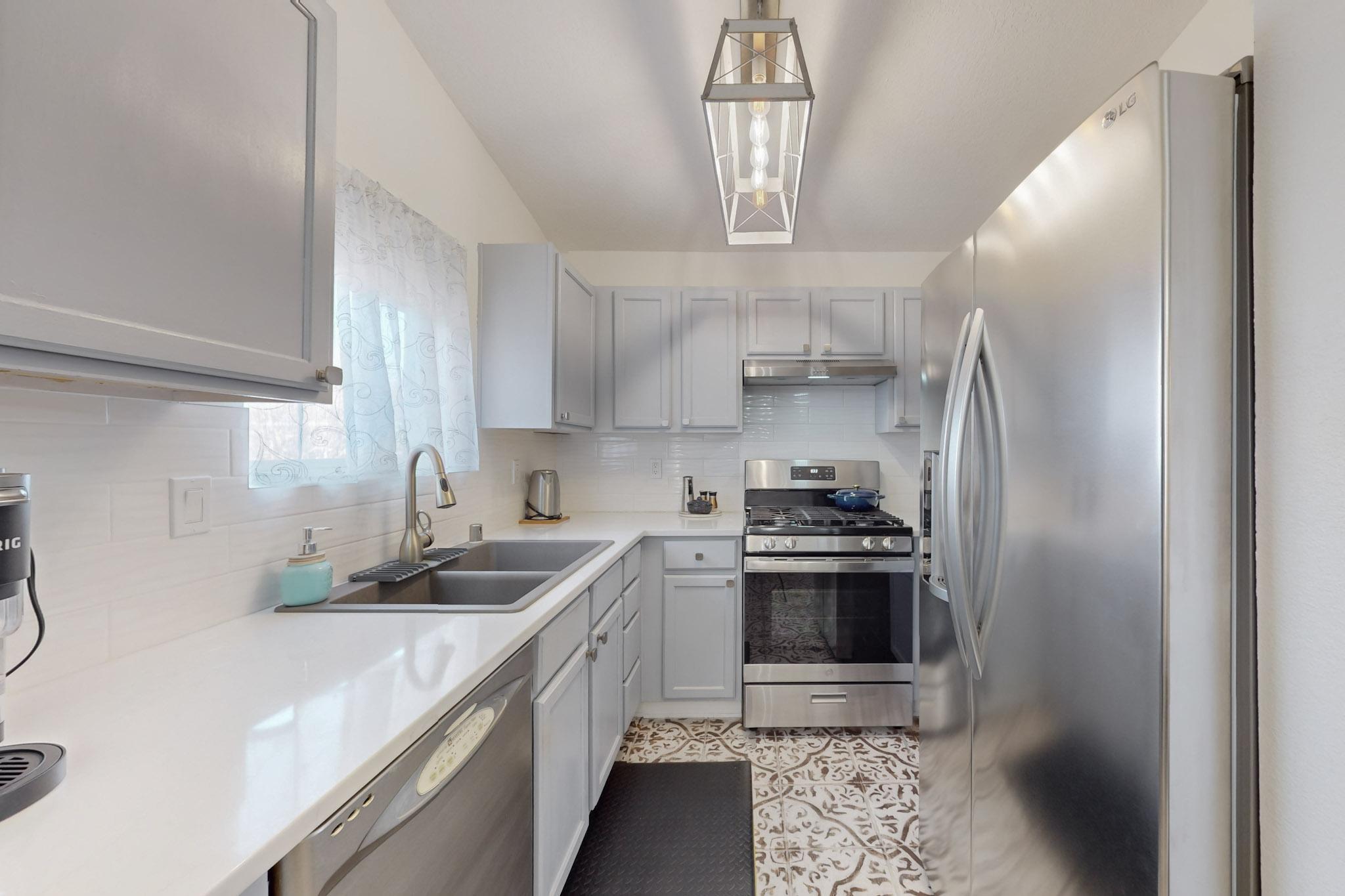 11100 MIRAVISTA Place SE