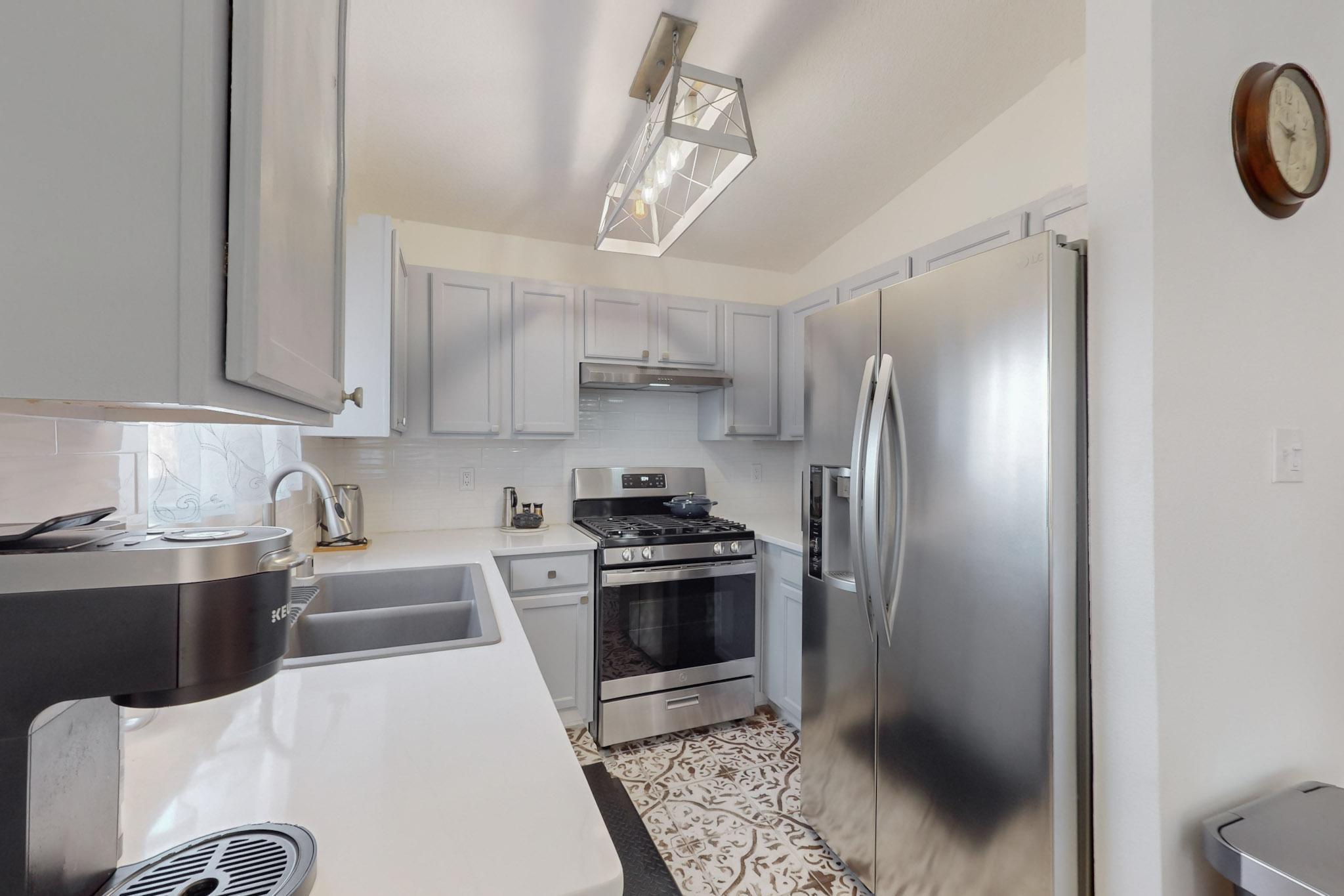 11100 MIRAVISTA Place SE