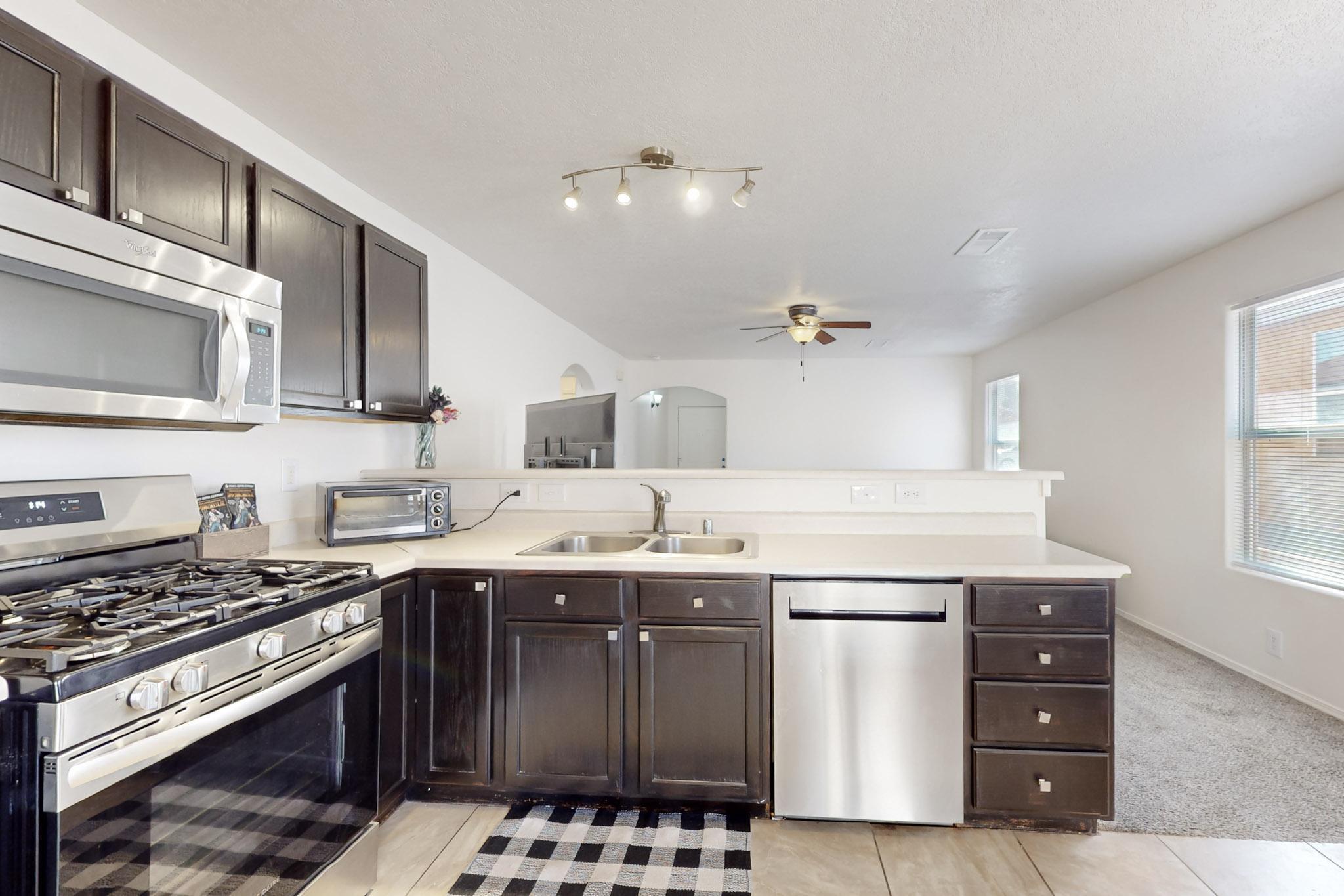 5923 NIGHT ROSE Avenue NW