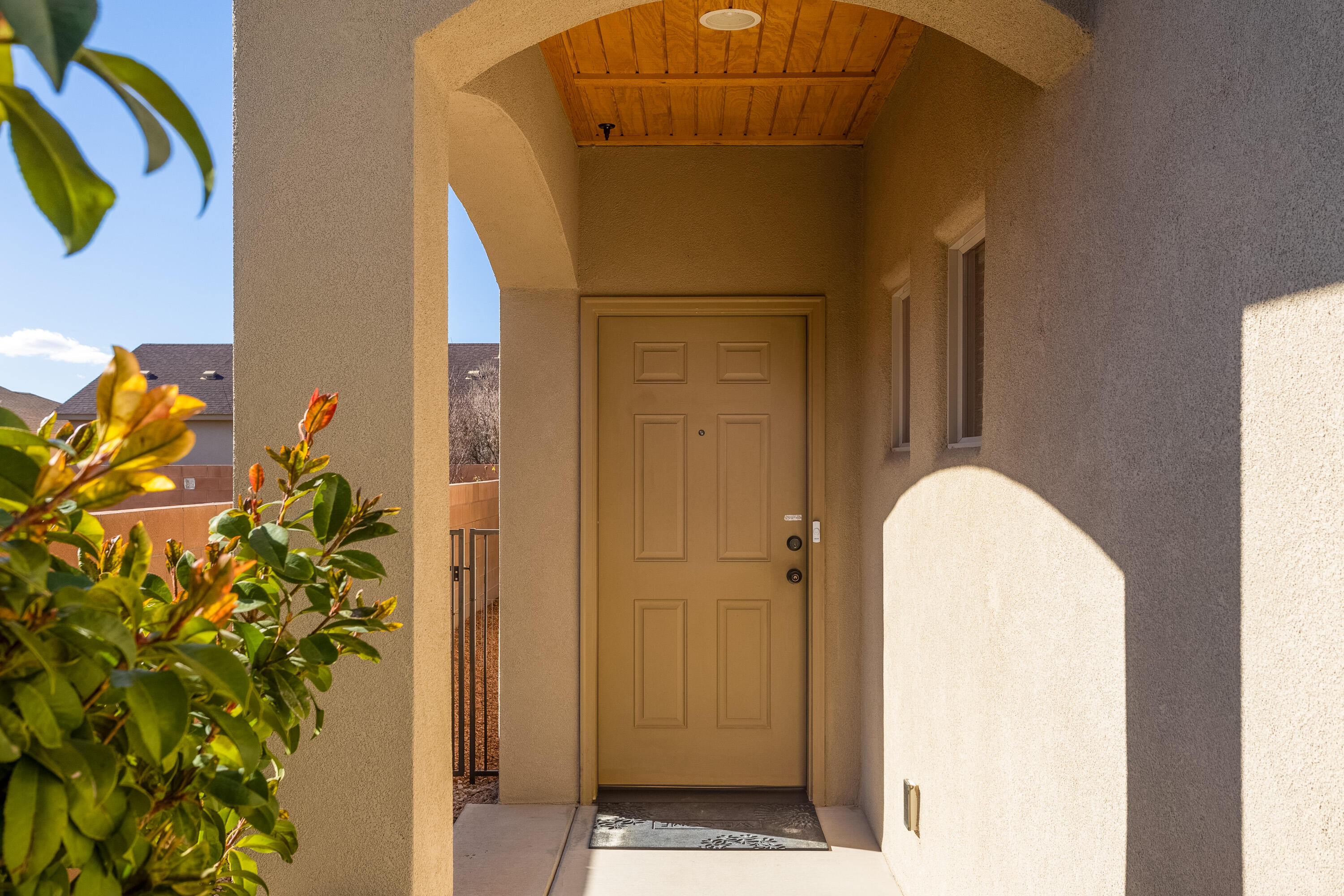 11009 ESMERALDA Drive NW