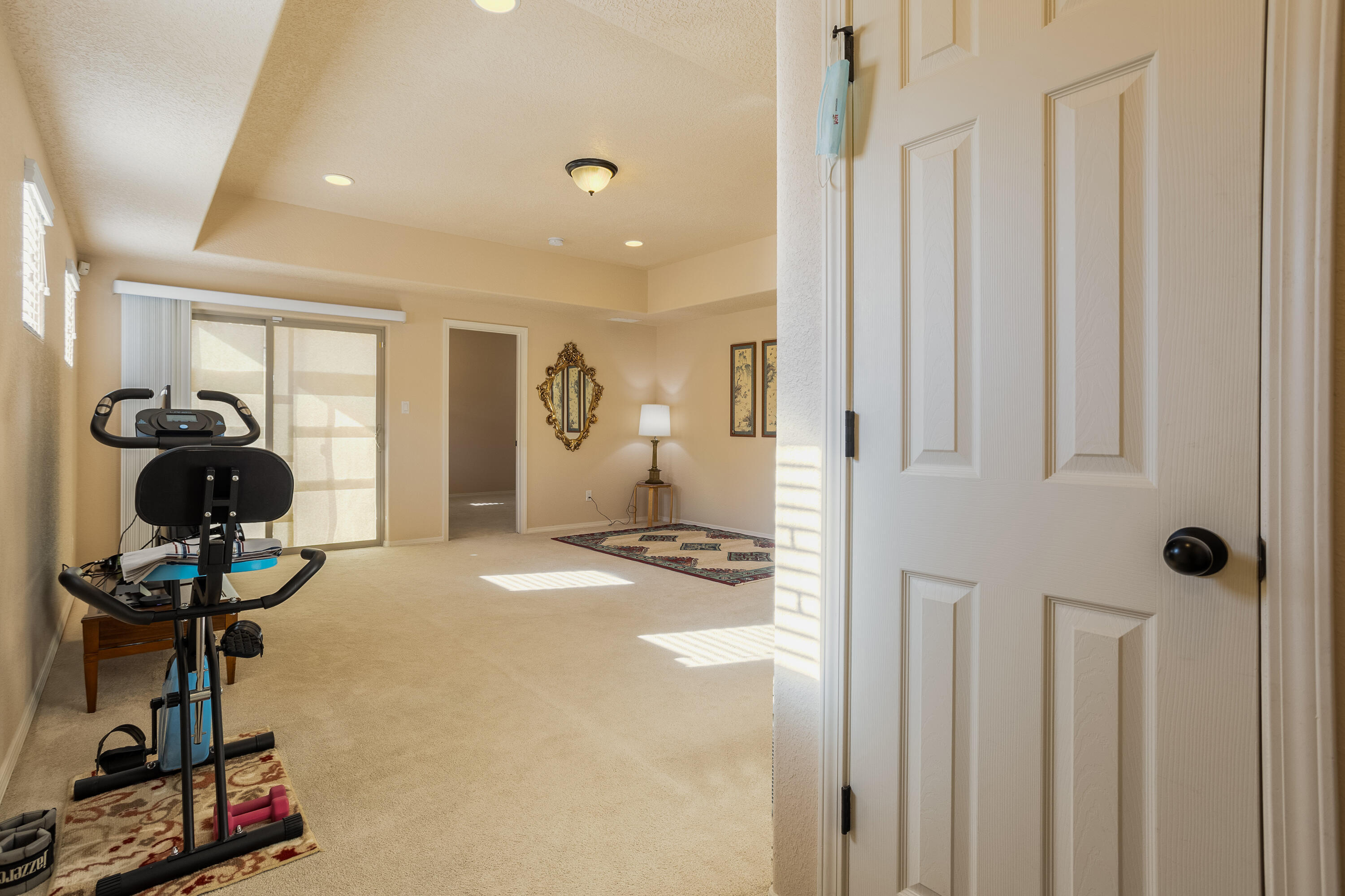 11009 ESMERALDA Drive NW