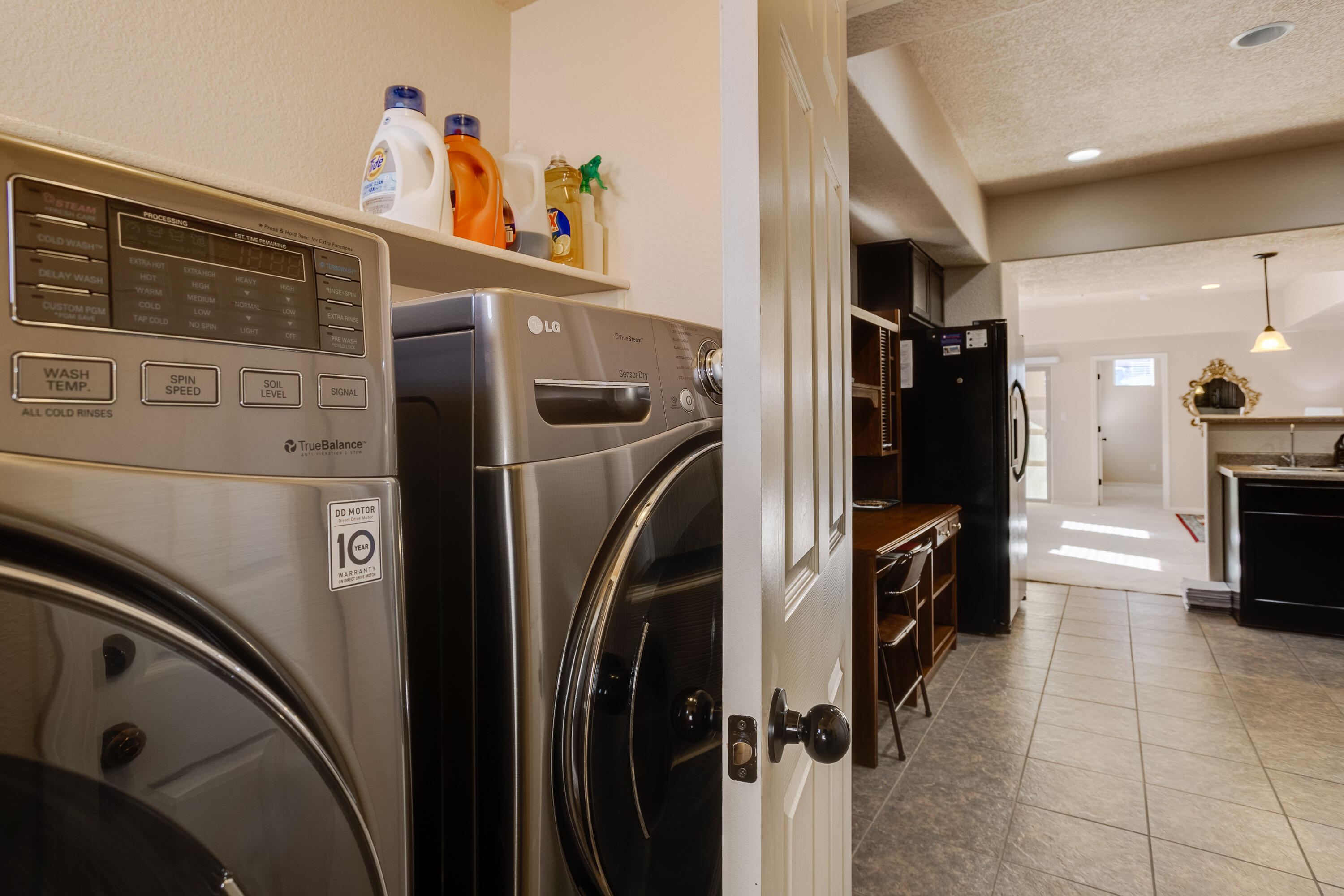 11009 ESMERALDA Drive NW