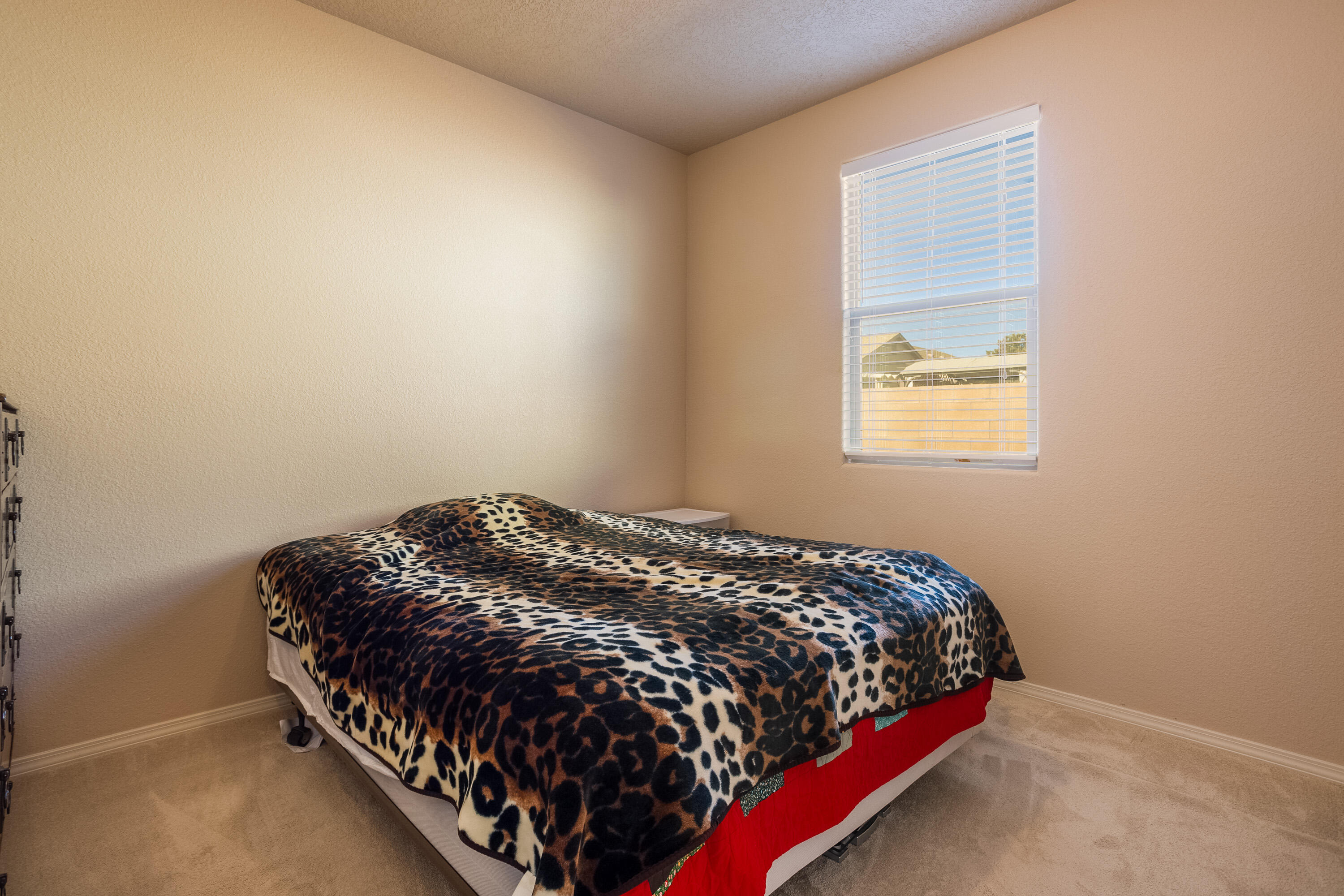 11009 ESMERALDA Drive NW