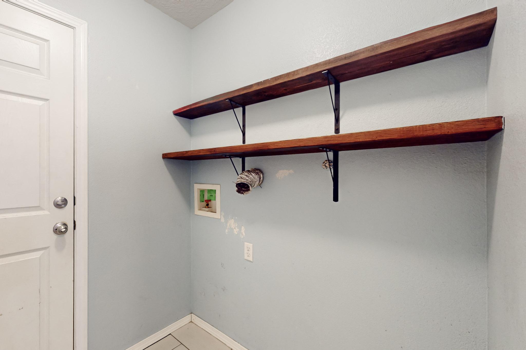 9516 SUNDORO Place NW