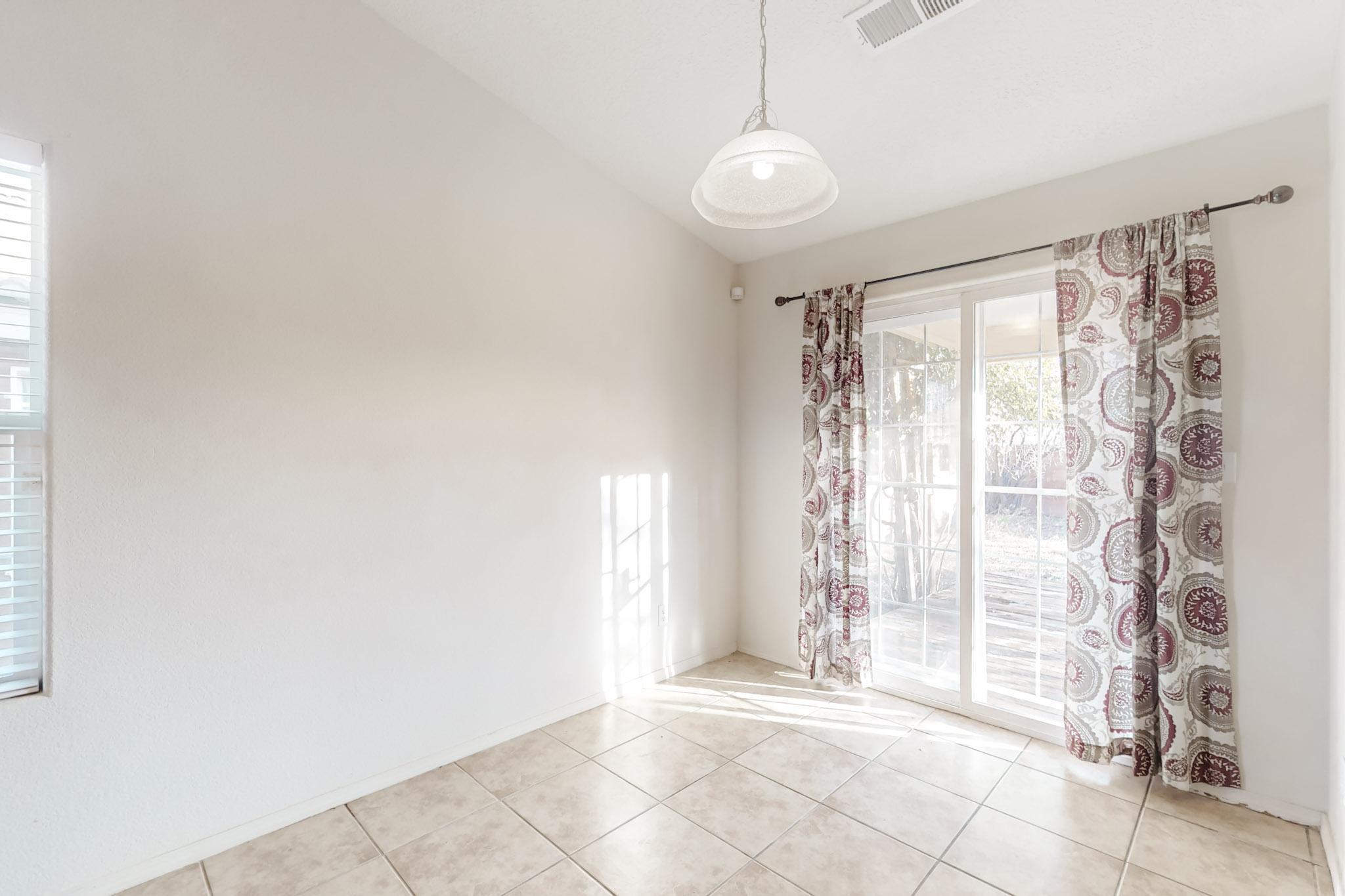 9516 SUNDORO Place NW