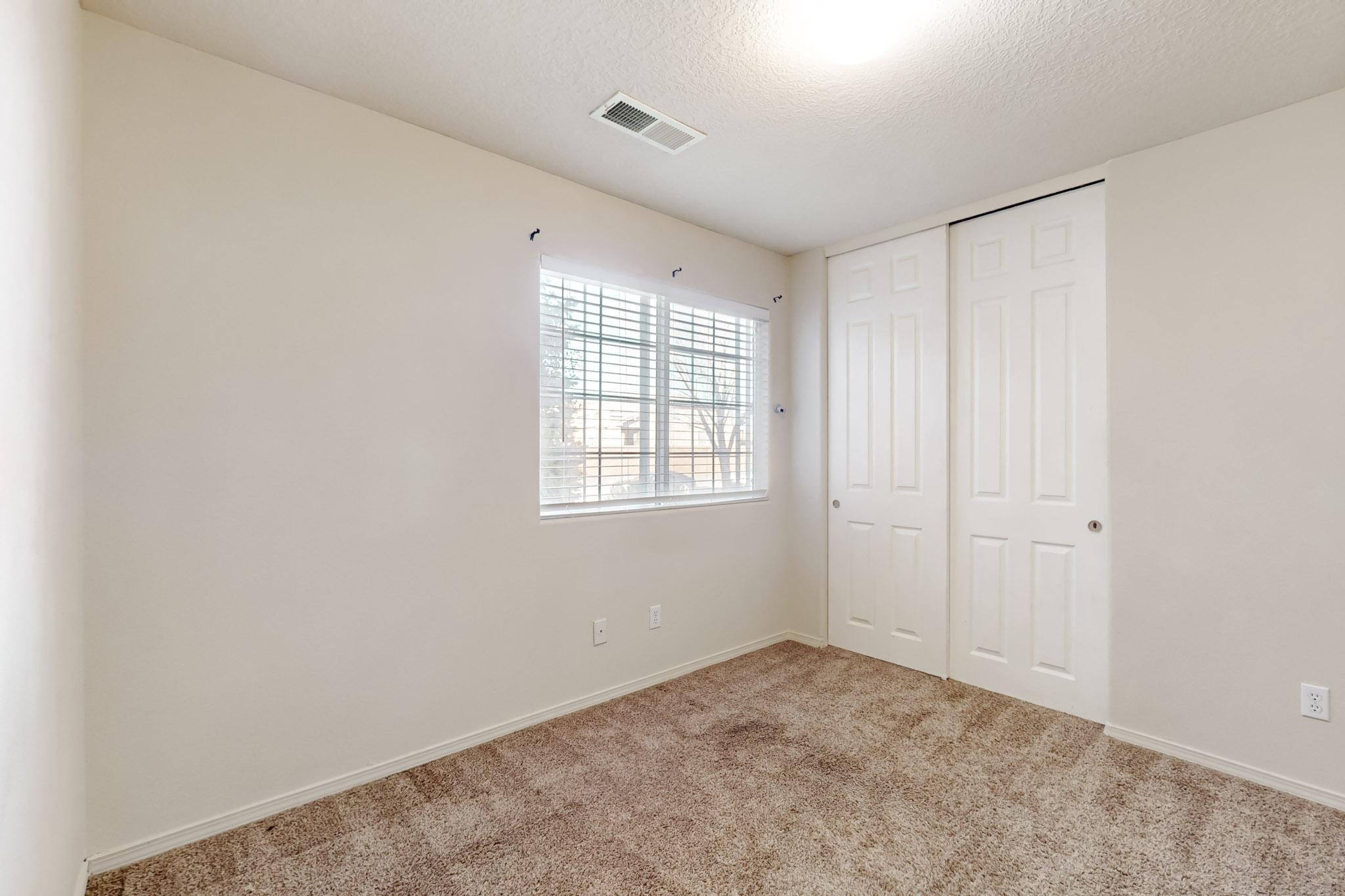 9516 SUNDORO Place NW