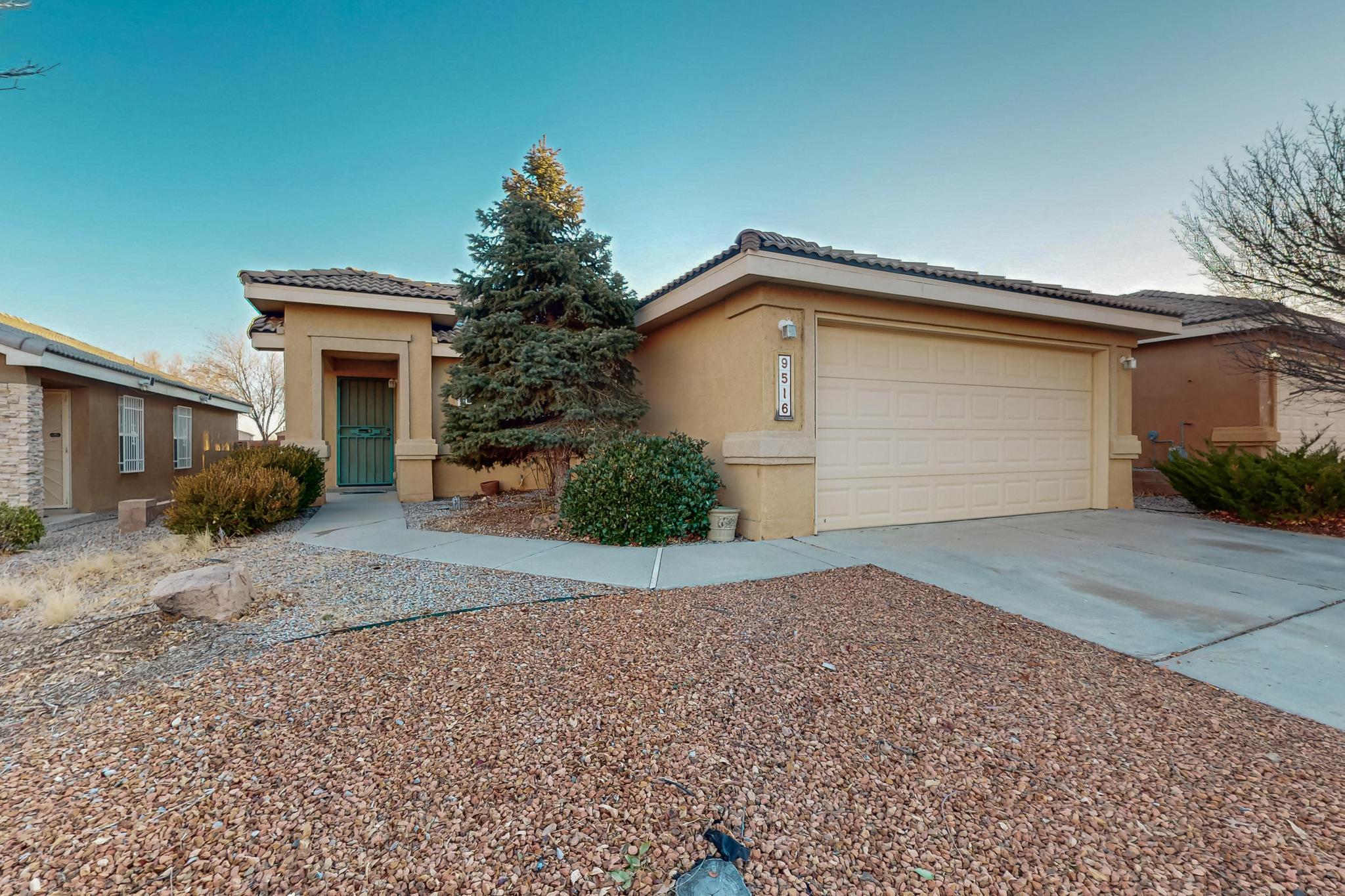 9516 SUNDORO Place NW