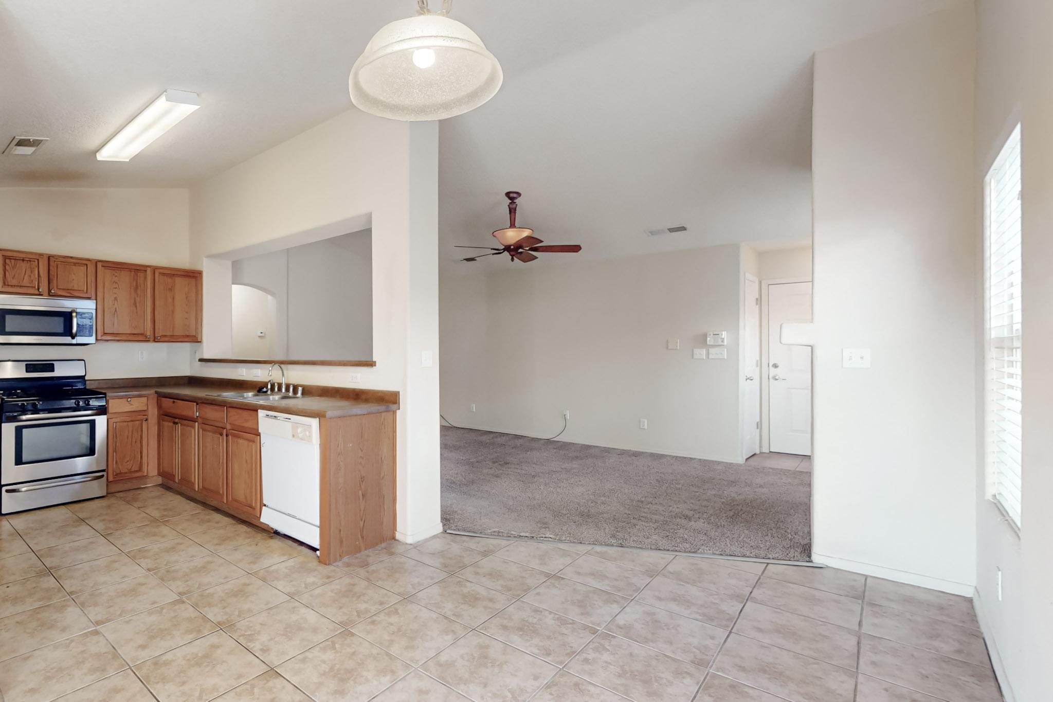 9516 SUNDORO Place NW