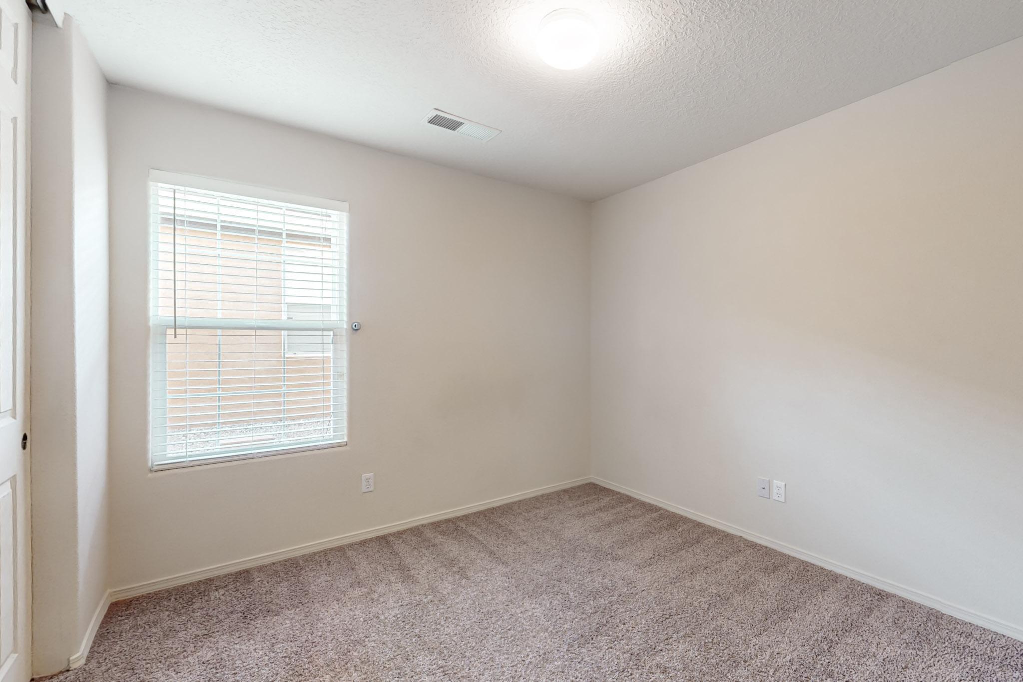 9516 SUNDORO Place NW