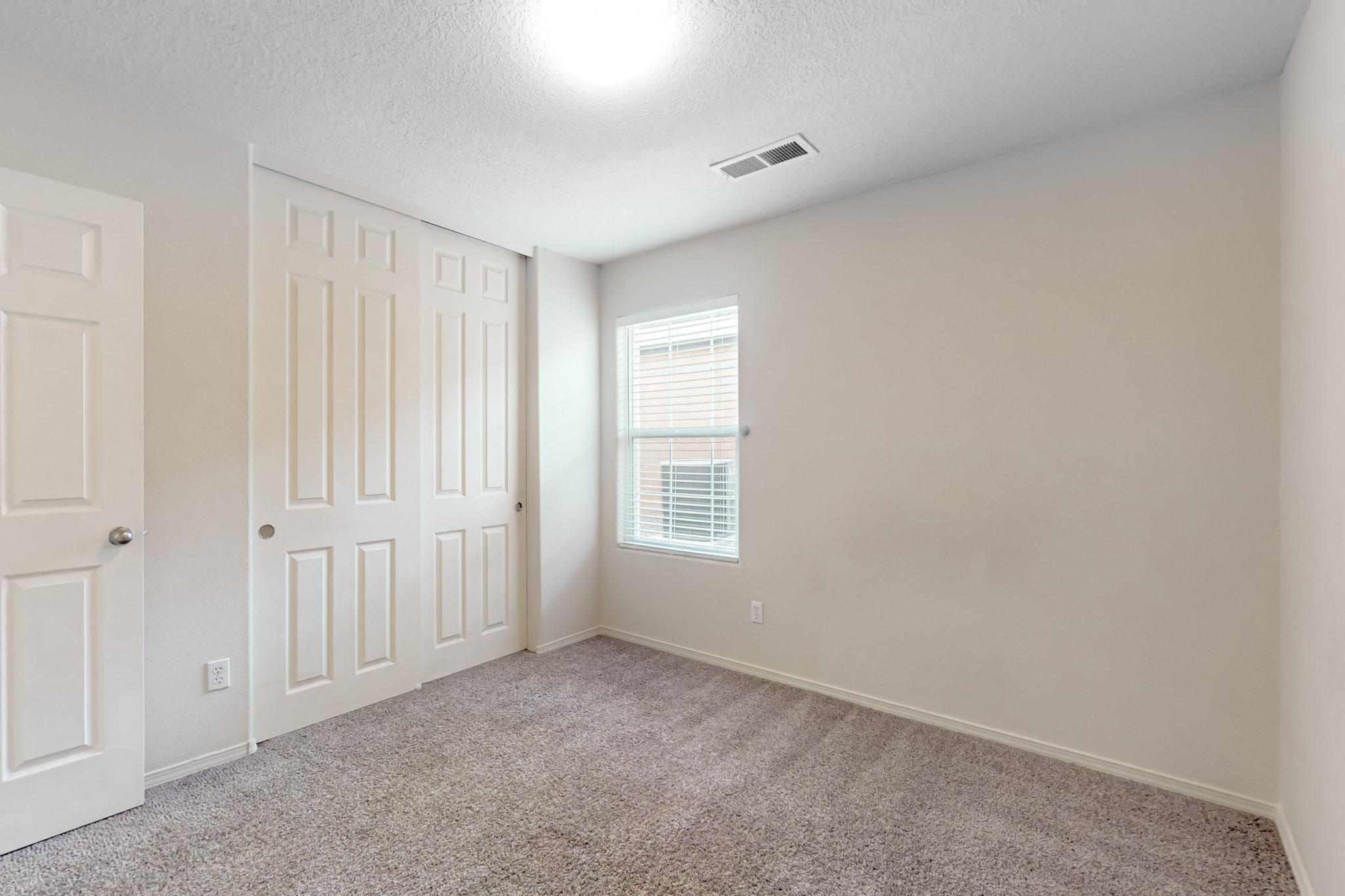 9516 SUNDORO Place NW