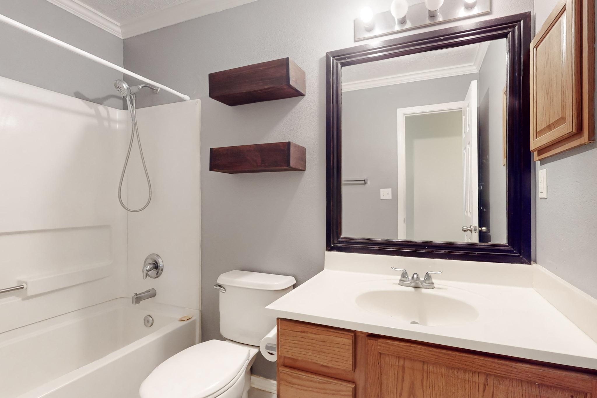 9516 SUNDORO Place NW