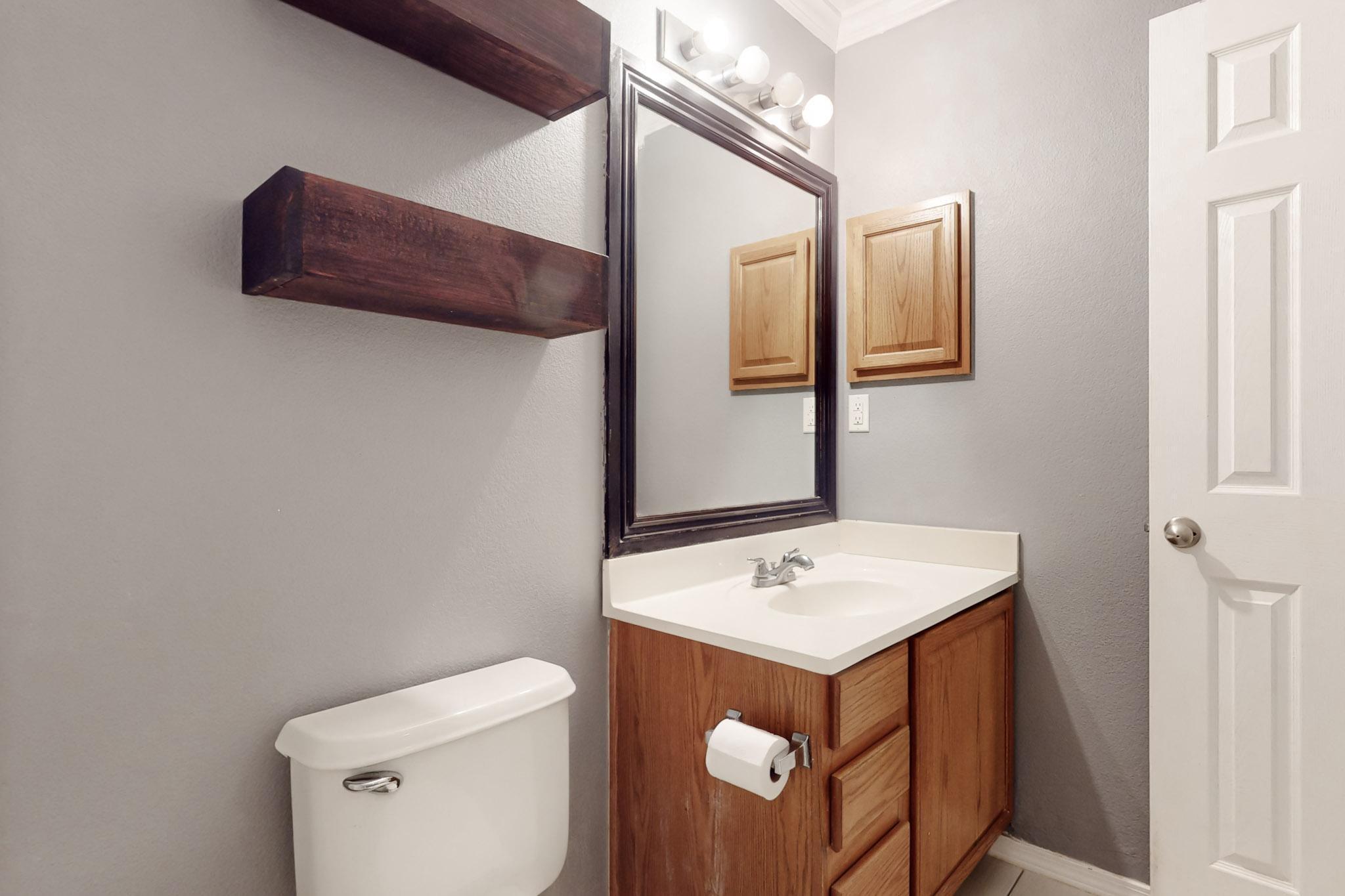 9516 SUNDORO Place NW