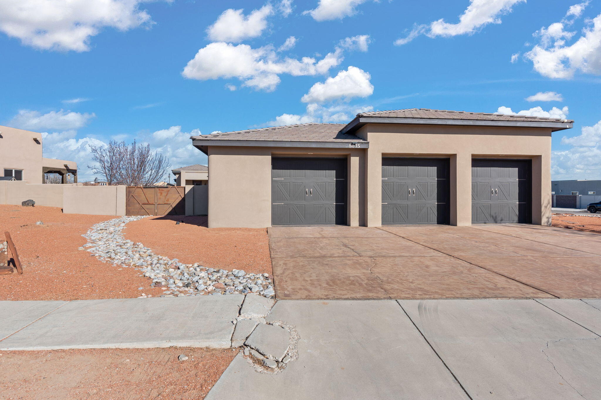 8015 MARIGOLD Drive NW