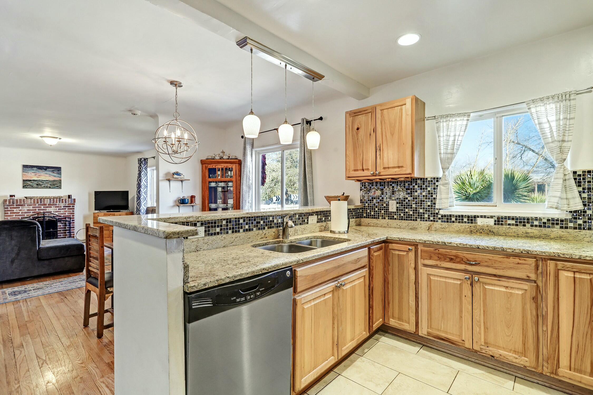 241 CARDENAS Drive NE