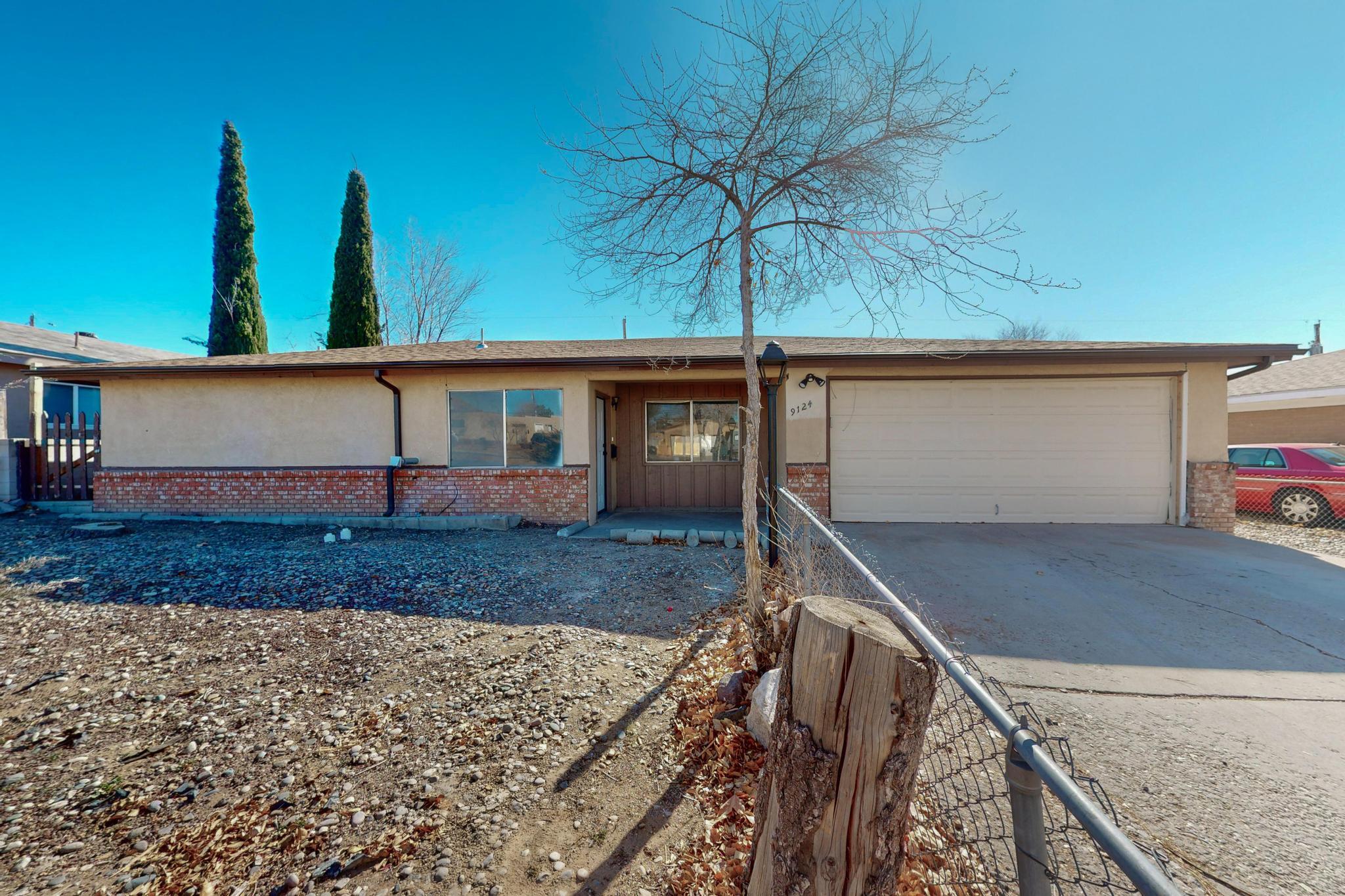 9124 Comanche Road NE