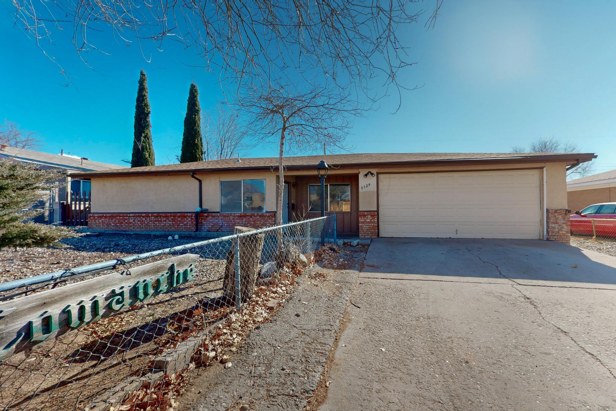 9124 Comanche Road NE
