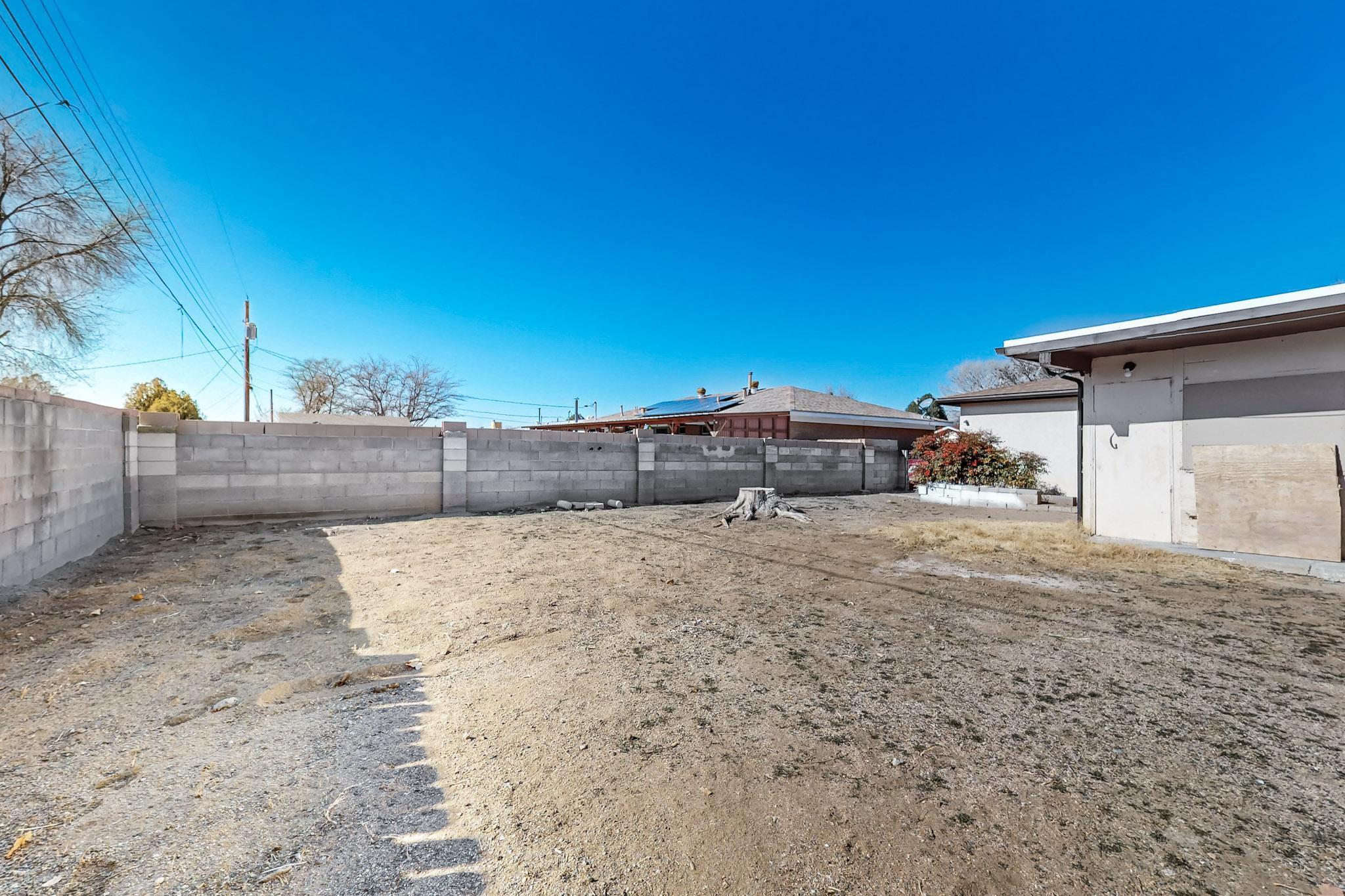 9124 Comanche Road NE
