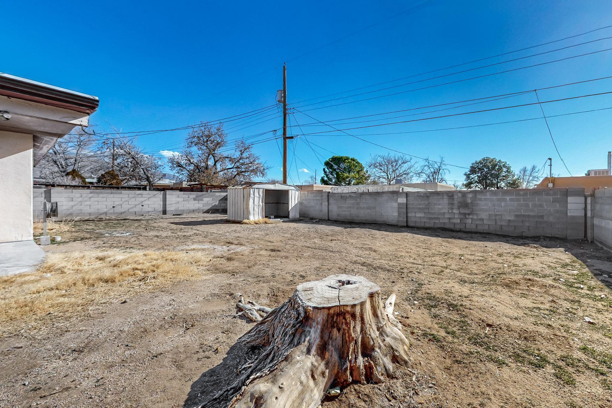 9124 Comanche Road NE