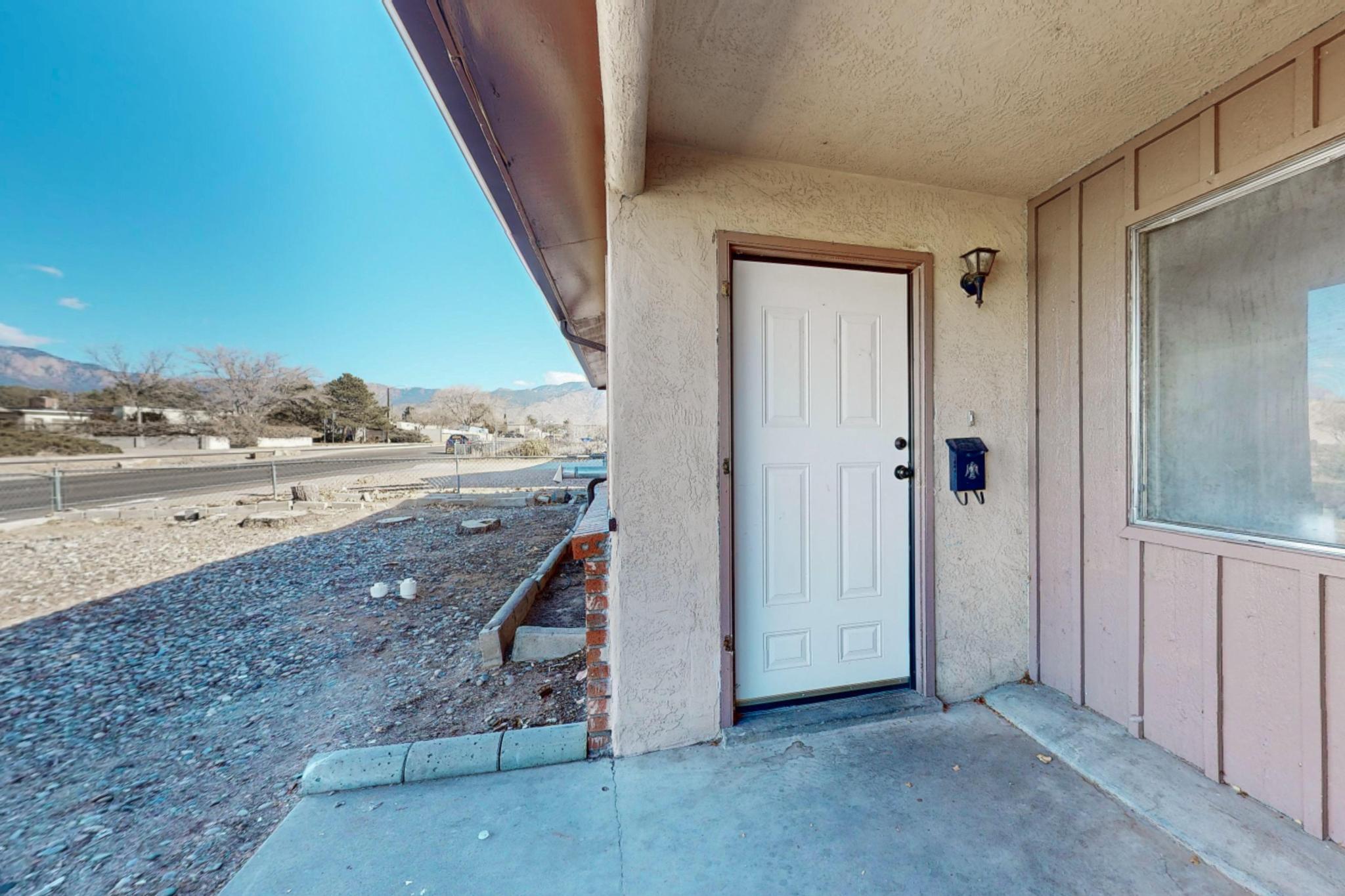 9124 Comanche Road NE
