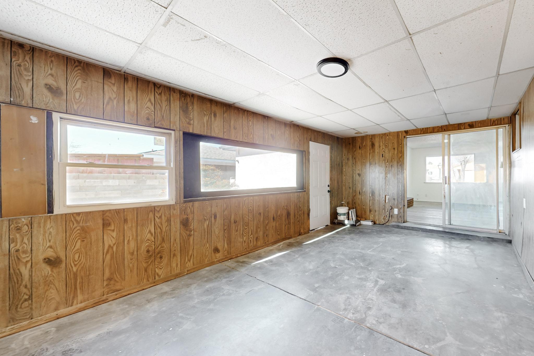 9124 Comanche Road NE