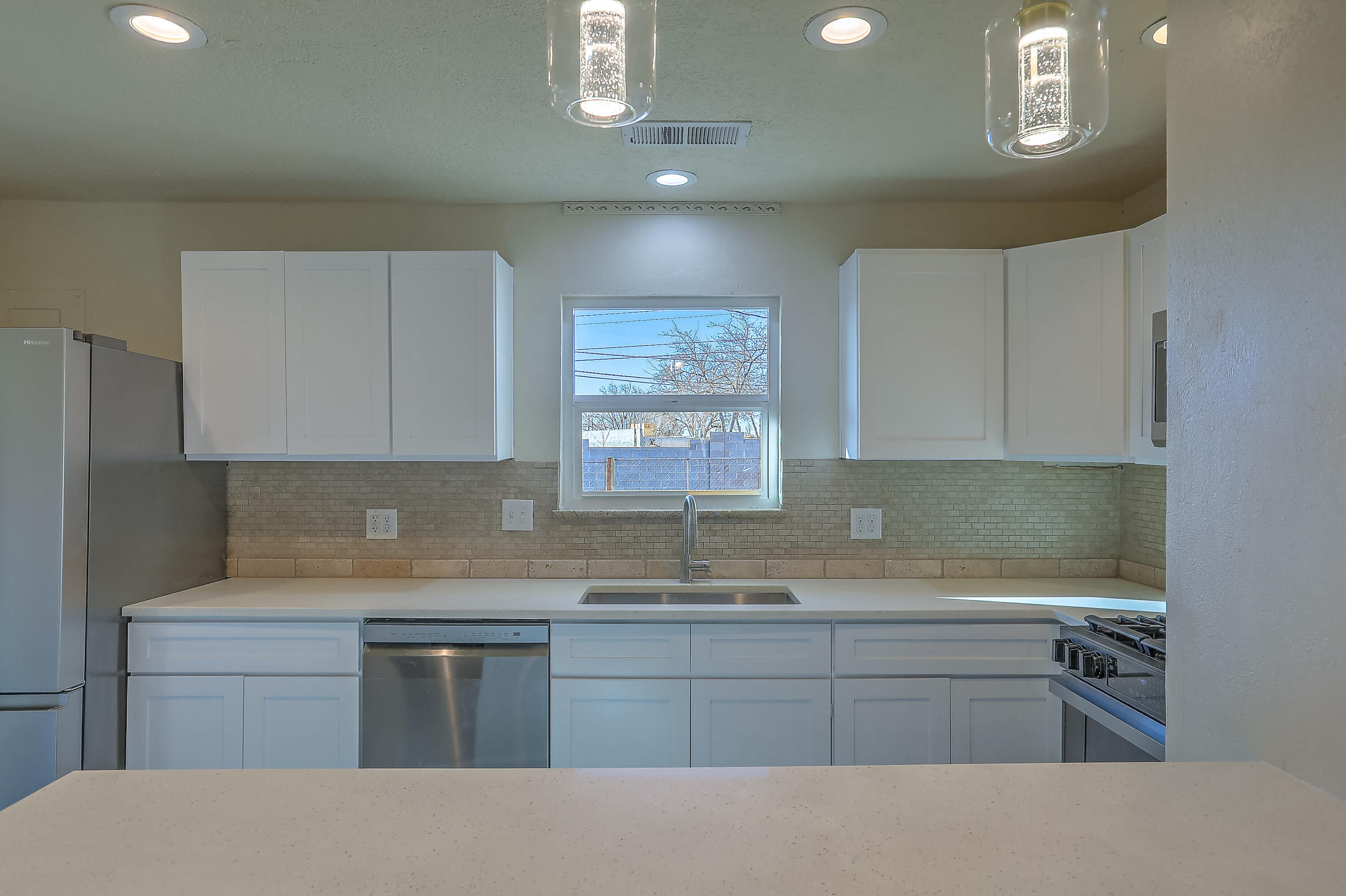 1405 ESPEJO Street NE