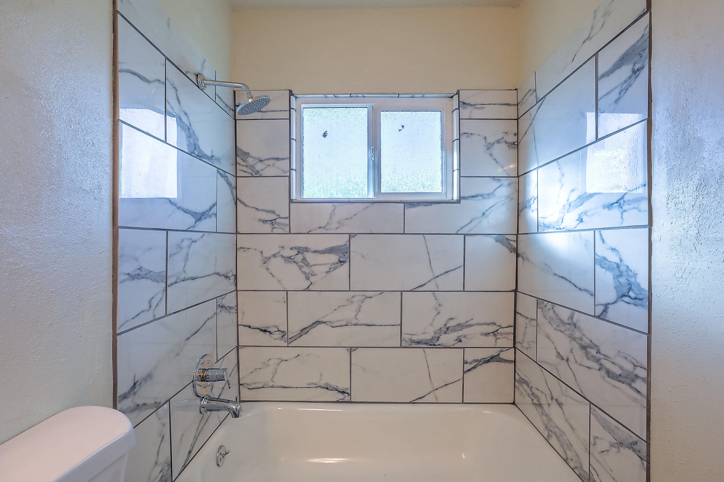 1405 ESPEJO Street NE