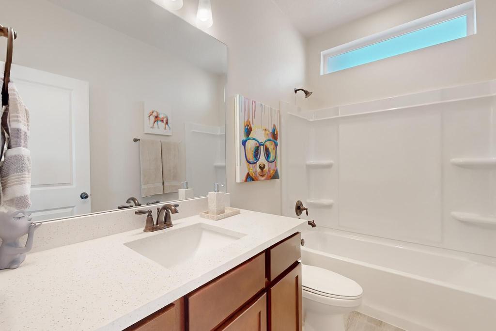 13615 Covered Wagon Avenue SE