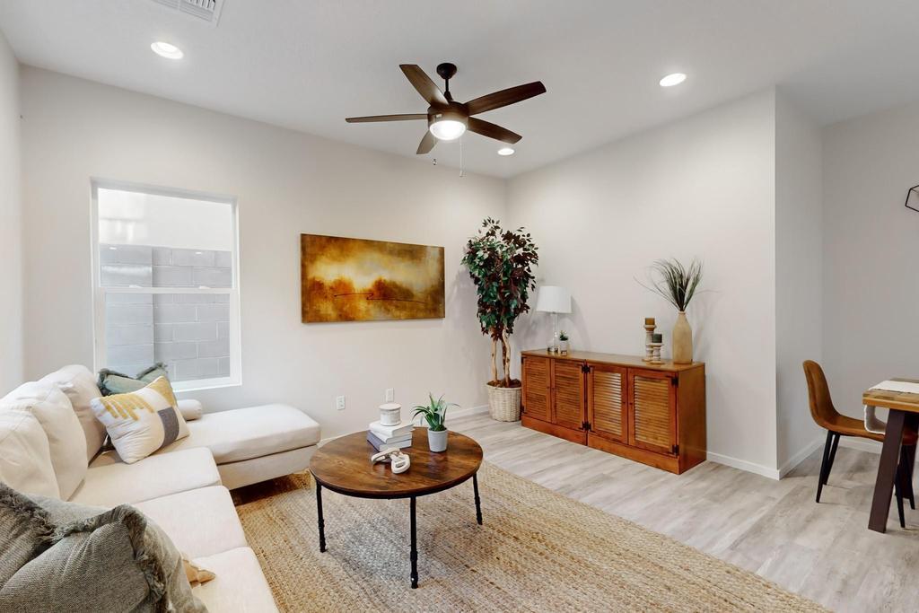 13615 Covered Wagon Avenue SE