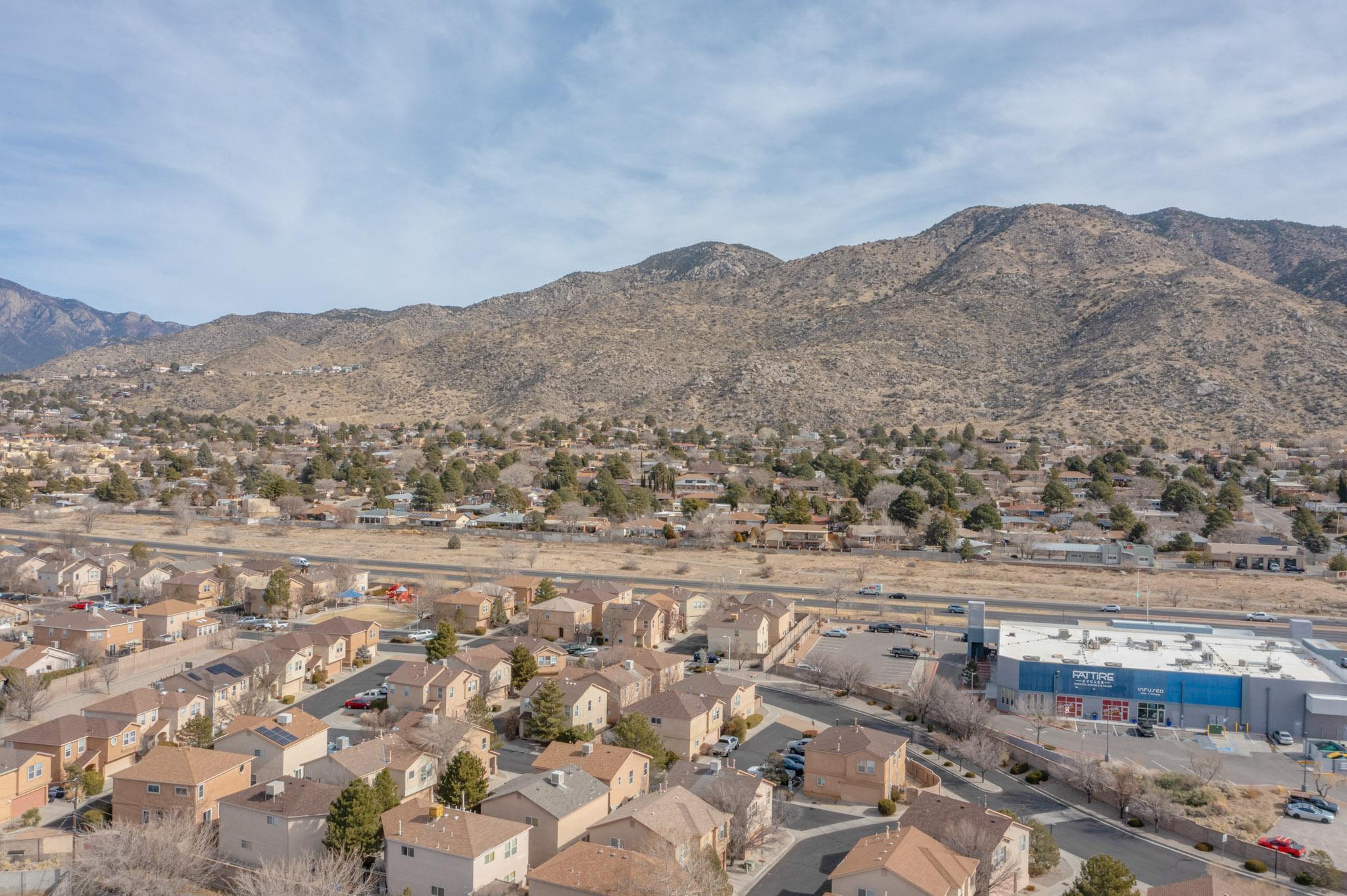 3220 MOUNTAINSIDE Parkway NE