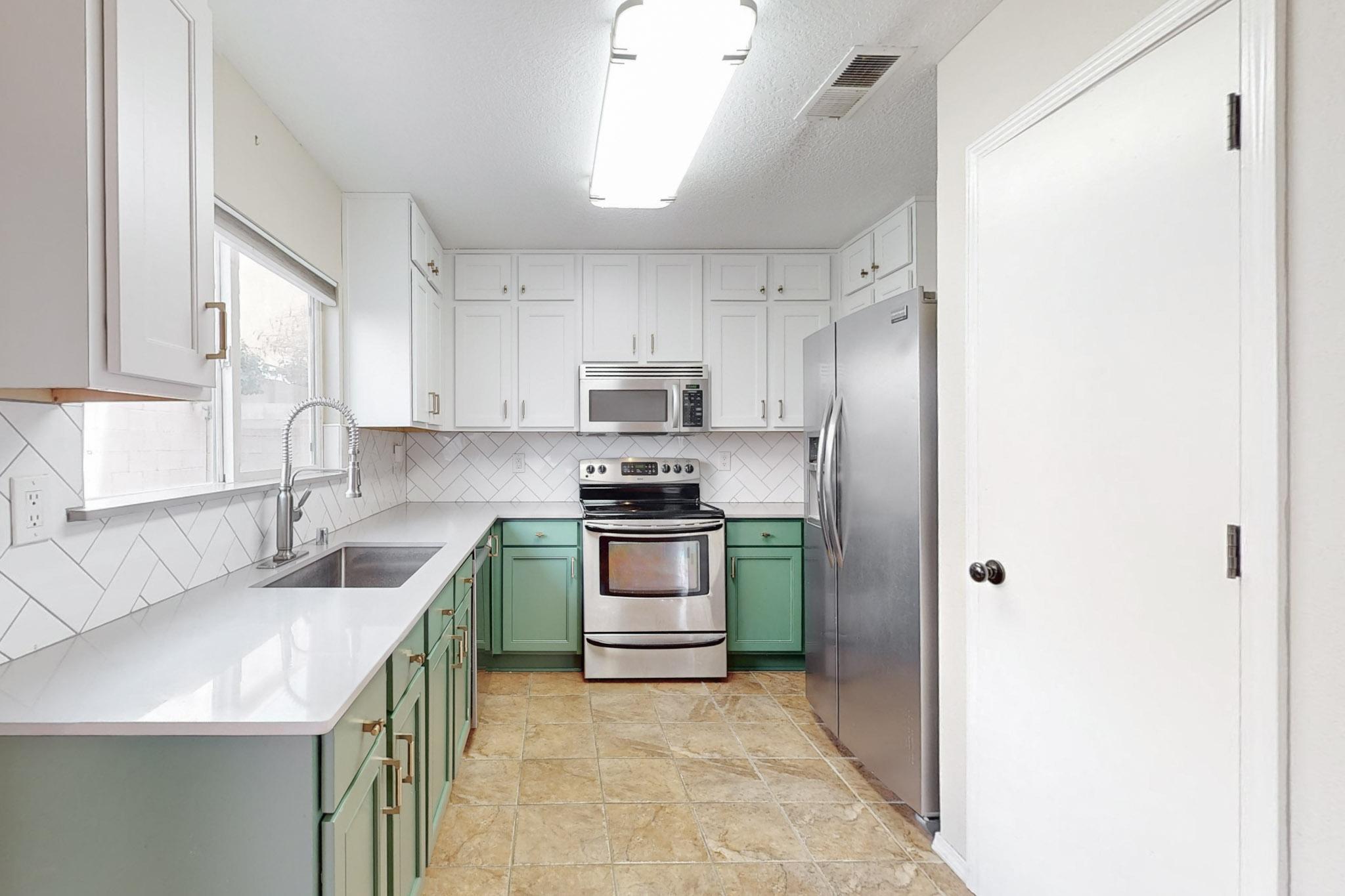 3220 MOUNTAINSIDE Parkway NE